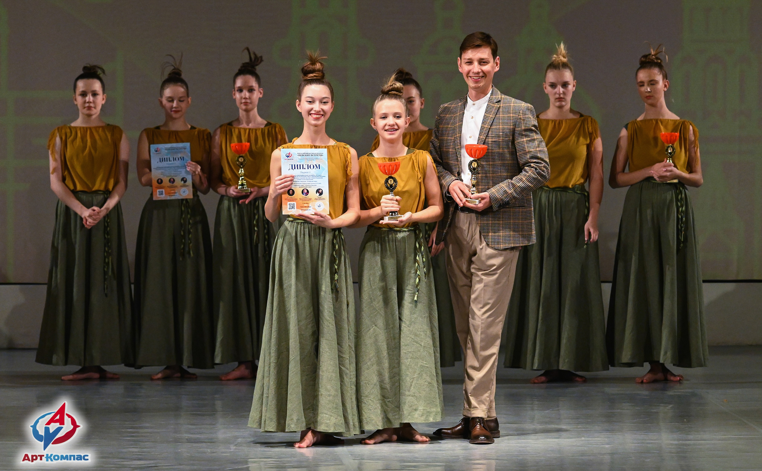 05.10.2025 Всероссийский фестиваль талантов «НЕВСКИЕ ВСТРЕЧИ» г. Санкт-Петербург. Медиастудия Фото Концепт