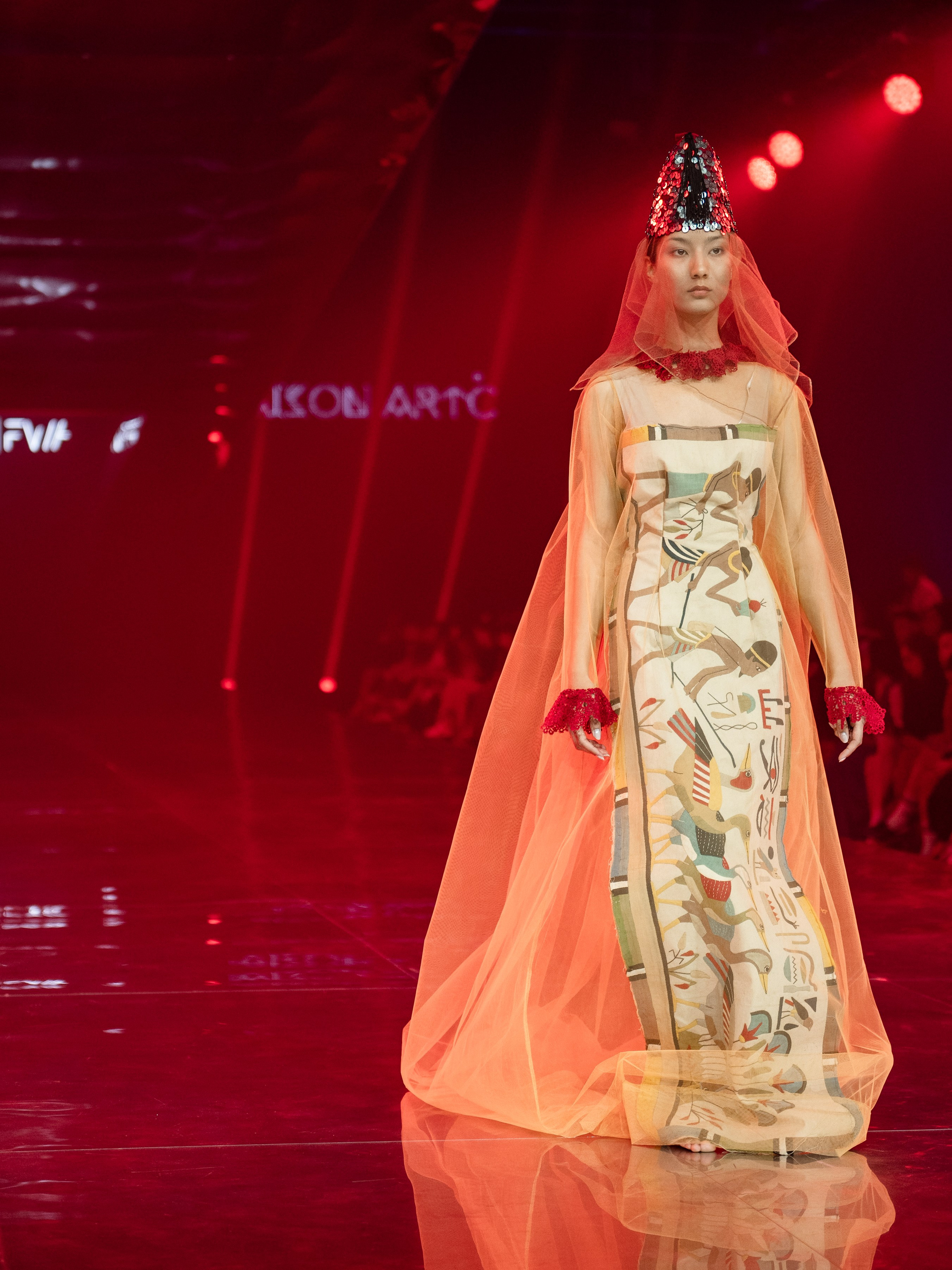 Visa Fashion week Maison Artc. Сайт Алматинского НЮ АРТ, будуар и фэшн фотографа Дениса Карпенко