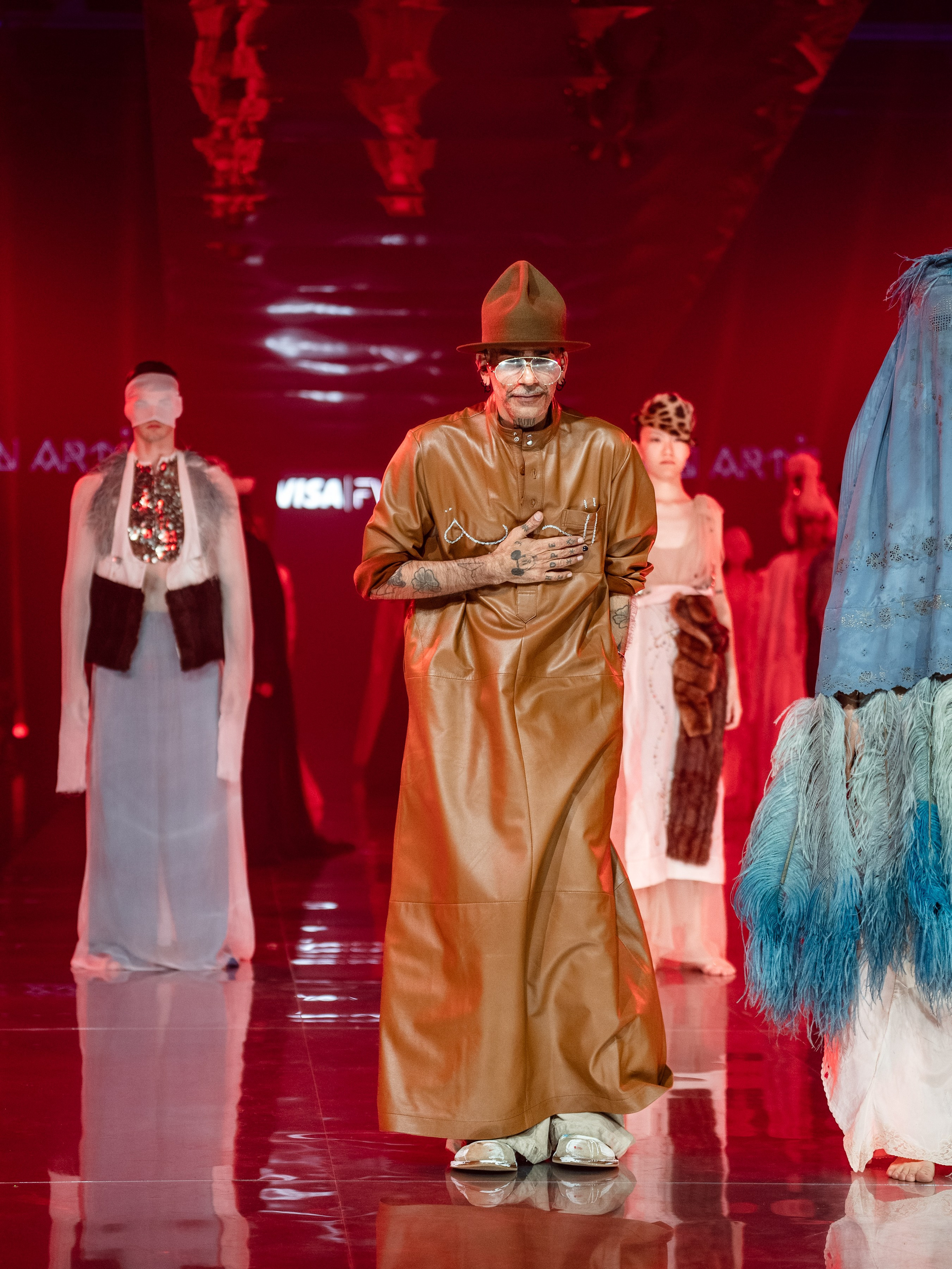 Visa Fashion week Maison Artc. Сайт Алматинского НЮ АРТ, будуар и фэшн фотографа Дениса Карпенко
