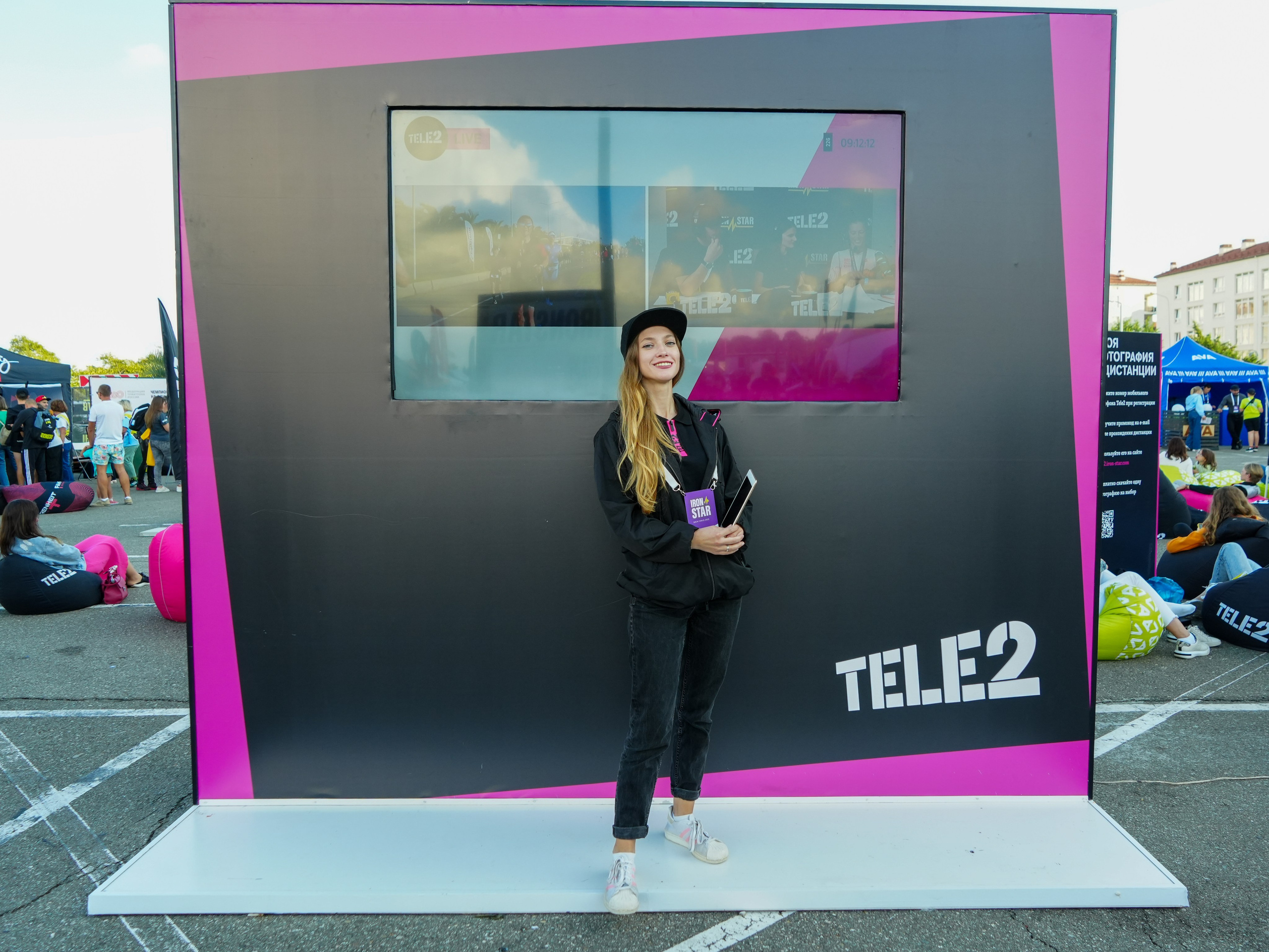 Фотоотчет партнерской интеграции для компании TELE2 на фестивале Ironstar. Репортажный фотограф в Красной Поляне и Сочи Павлюченко Екатерина
