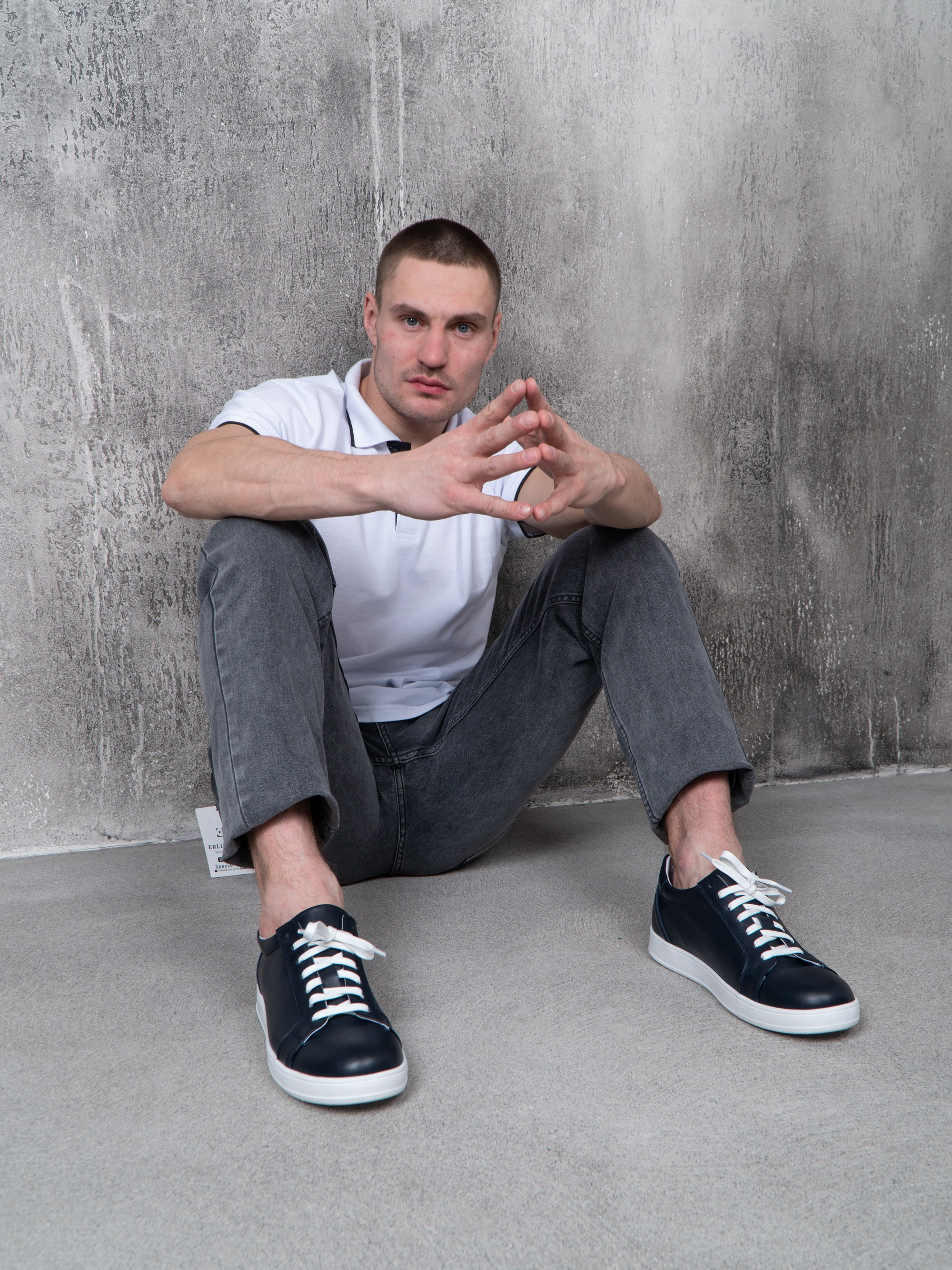 Модельная съемка. Фото для Маркетплейсов