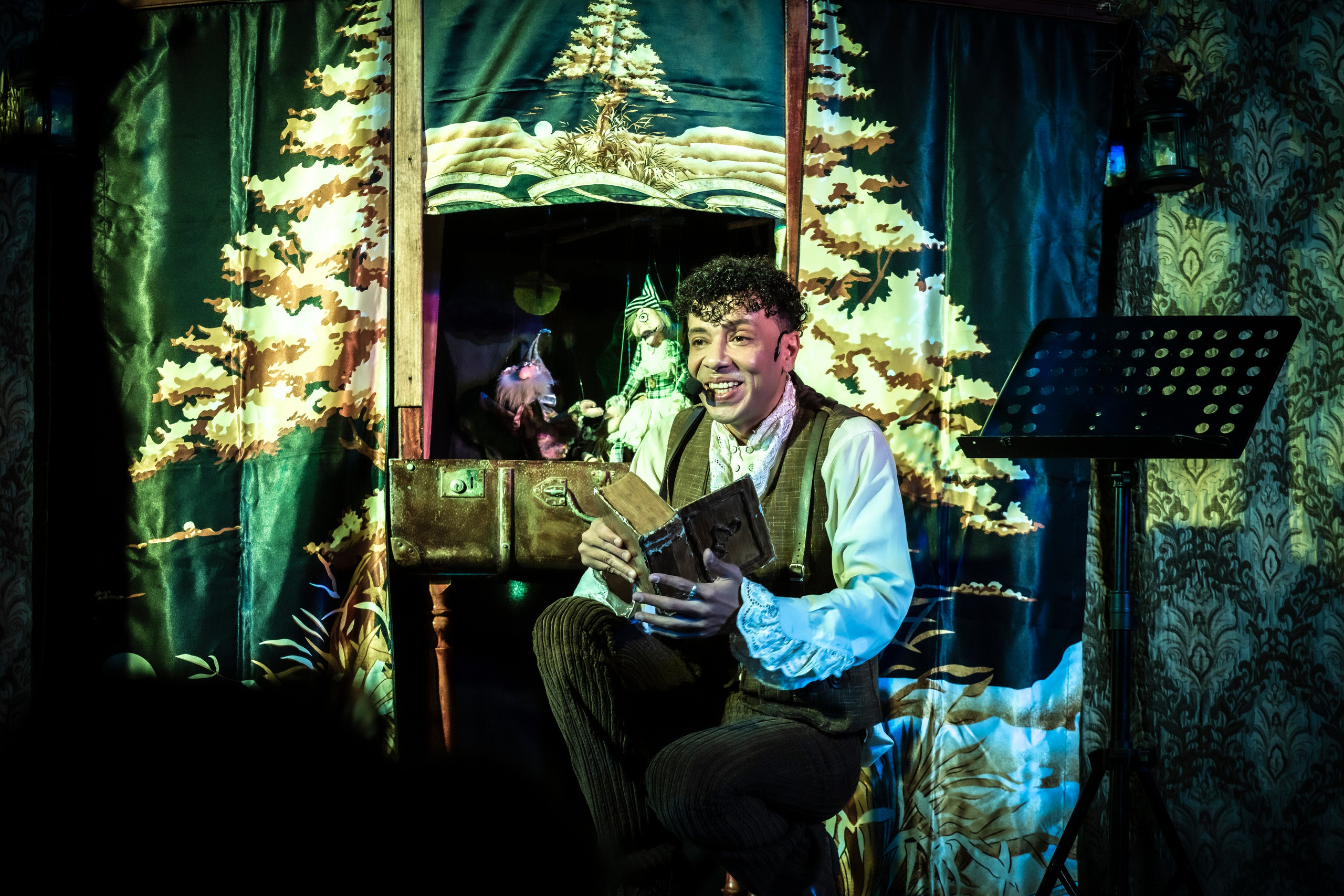 Маленькая ведьма спектакль театра Саквояж. Фотограф в Сочи Юрий Шептаев