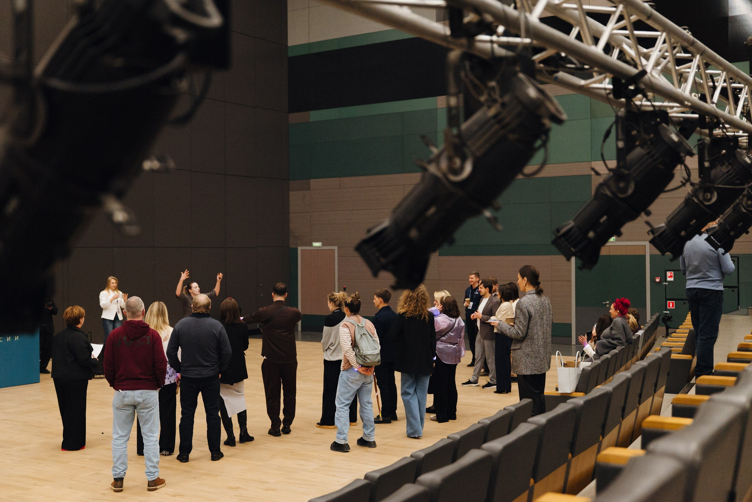 НАОМ. Репортажный фотограф в Санкт-Петербурге Евгений Перевалов