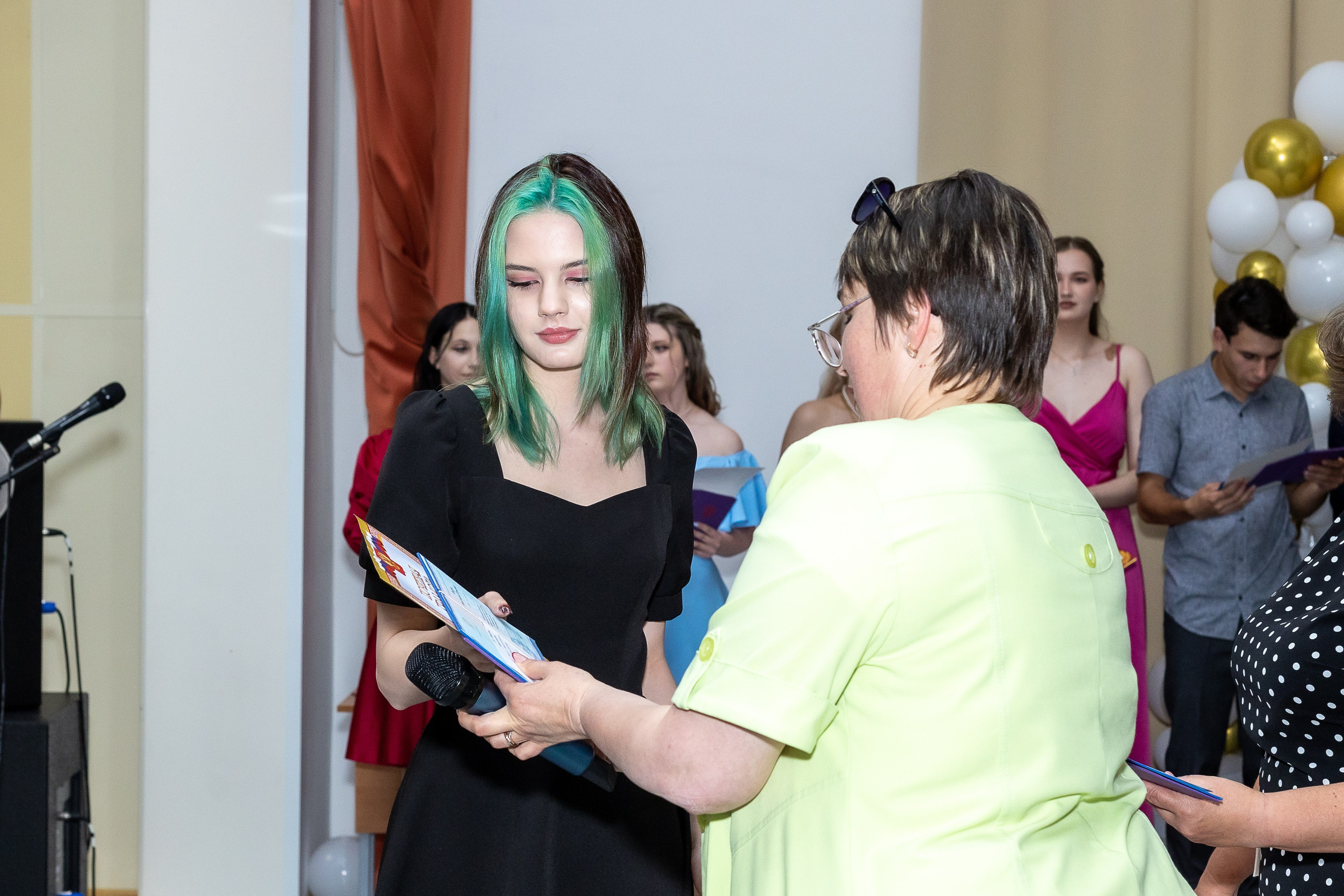 Вручение аттестата 2025. Выпускные альбомы Майкоп, Краснодар Елена Золотарева