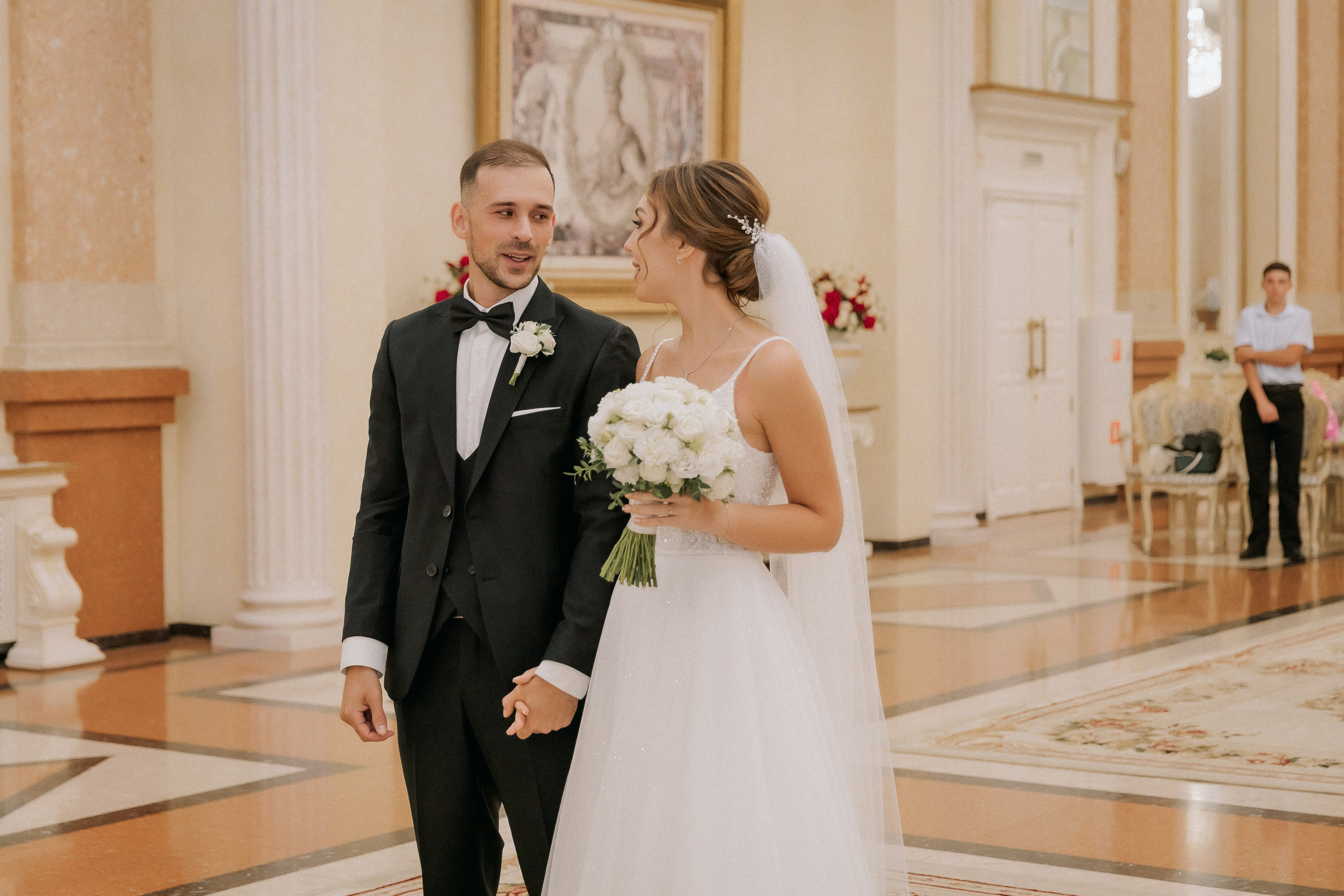 Свадебная прогулка Екатерины и Евгения. Свадебная фотография. Арина Рубах