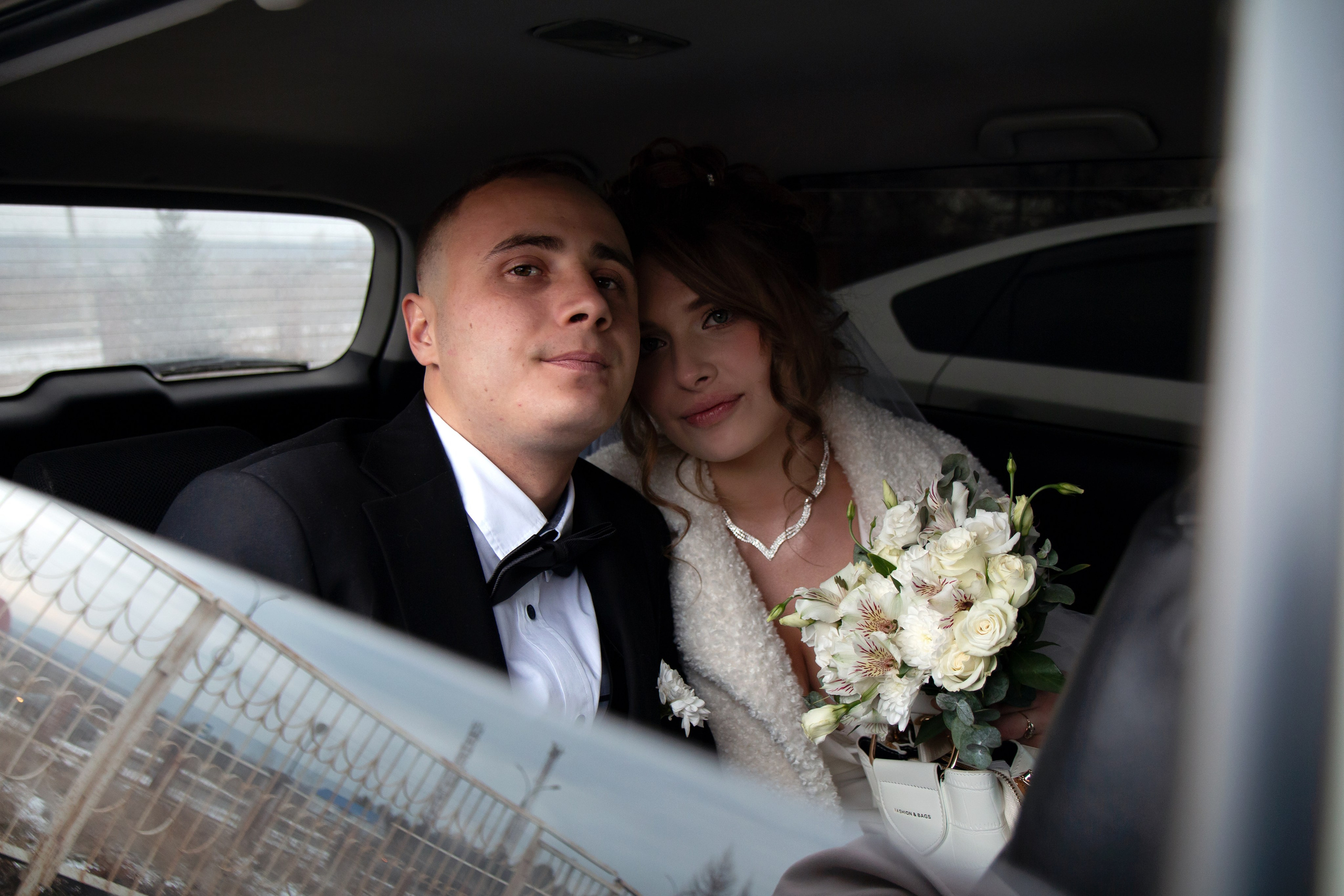 Свадебная фотосессия. Шелехов. Фотограф в Шелехове, лучшие выпускные альбомы в Шелехове