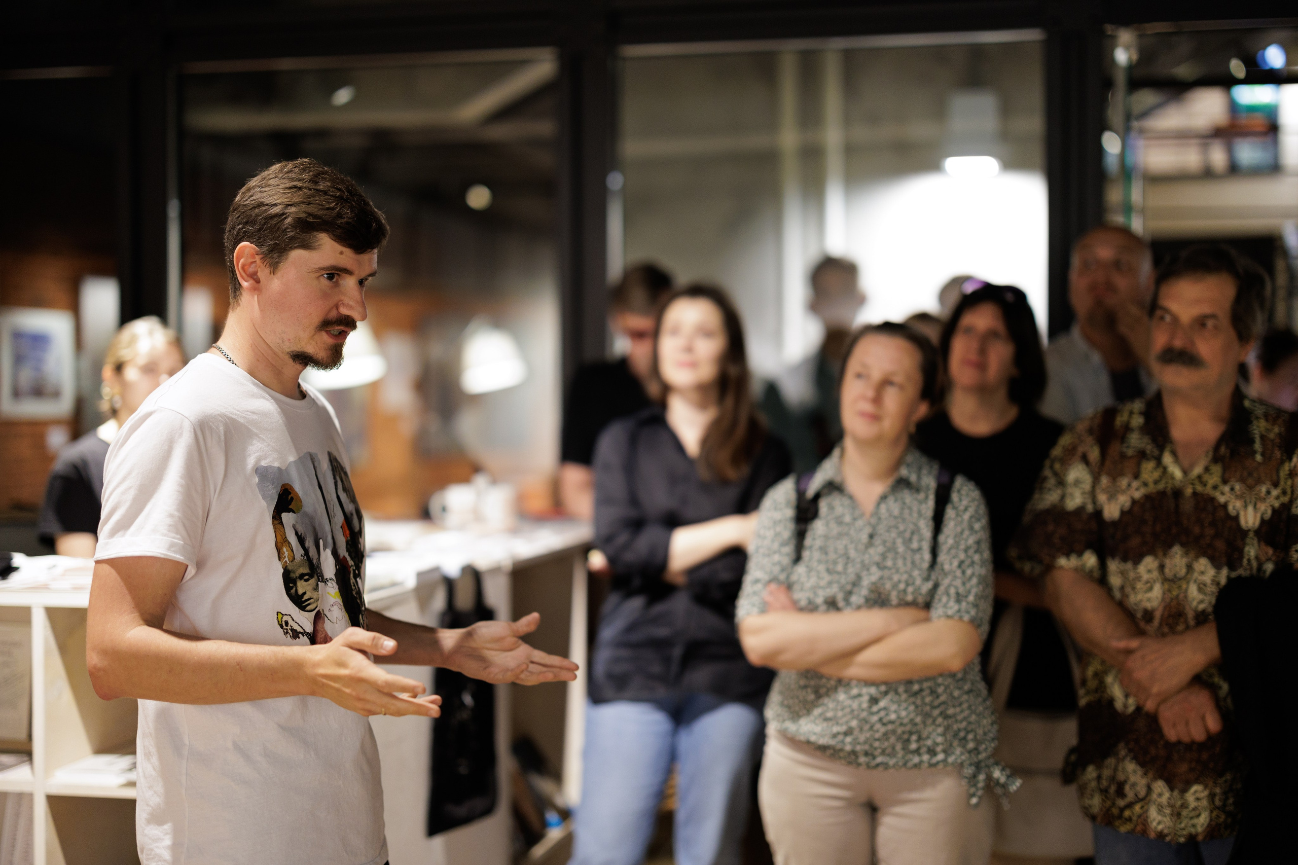 Открытие выставки художника Олега Даутова в Камерном театре. Фотограф в Воронеже Галина Фурсова