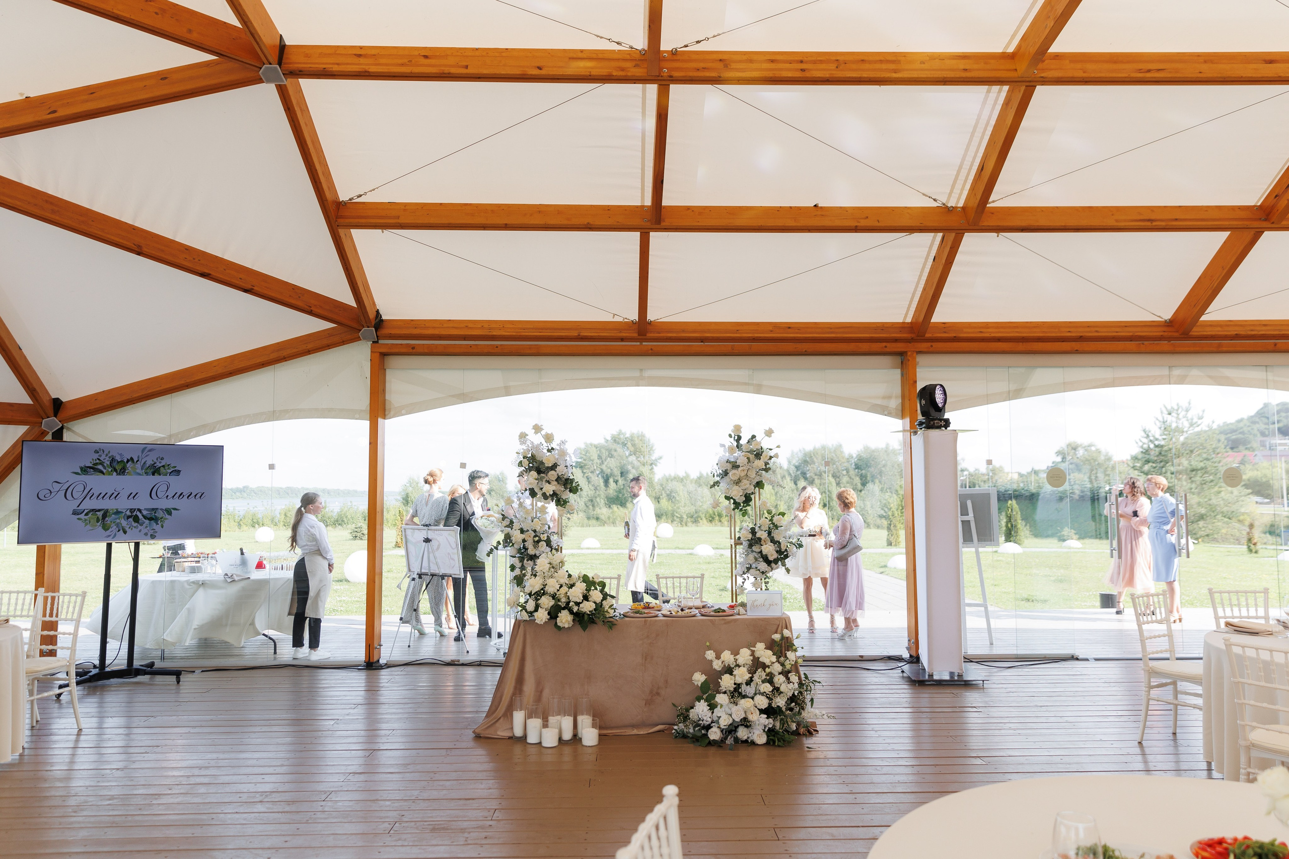 Световое оформление Villa Берег. DDrental прокатная компания Нижний Новгород