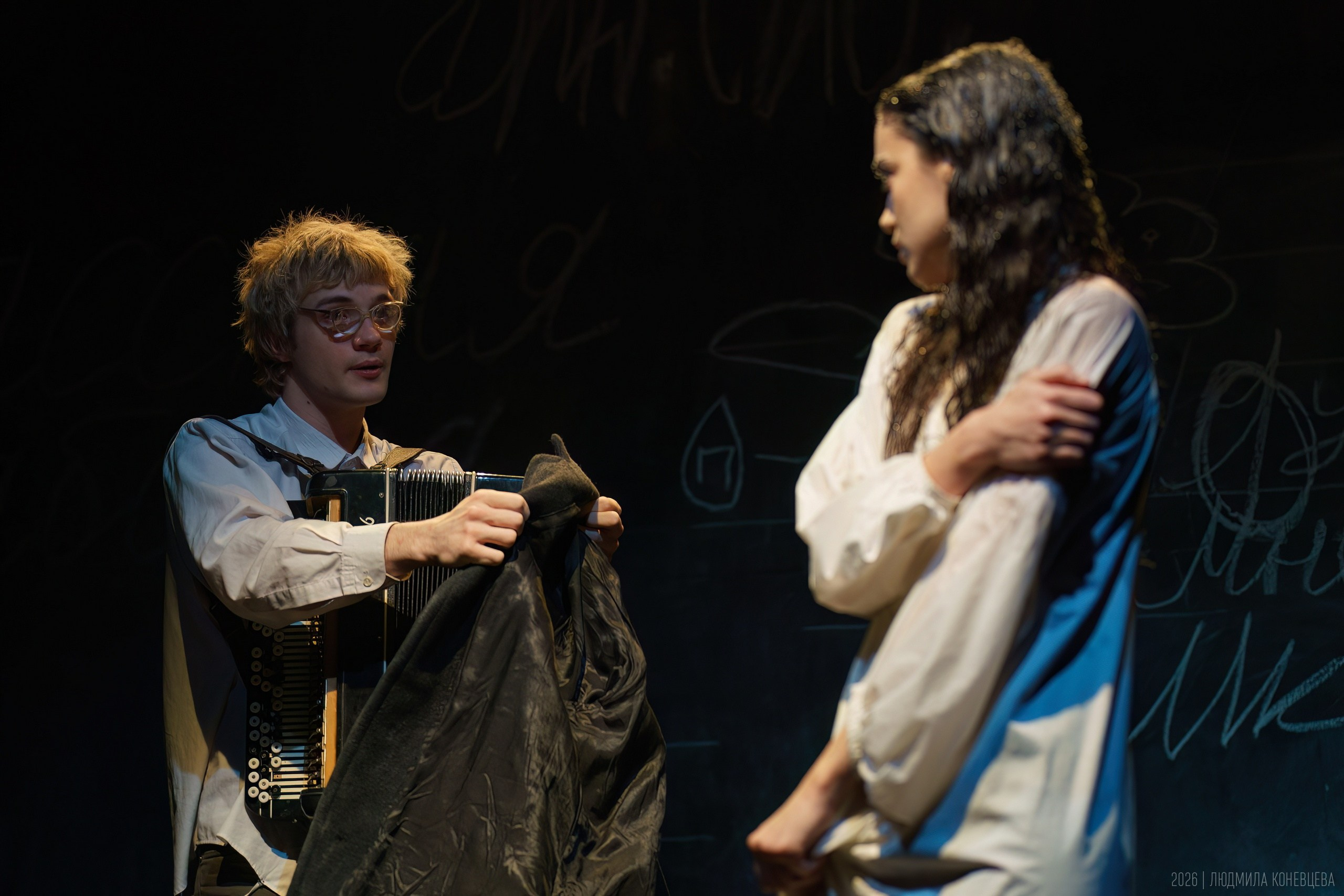 Спектакль «Школа для дураков», ГИТИС, мастерская Олега Кудряшова. Режиссер Ксения Горяинова. Театральная фотография