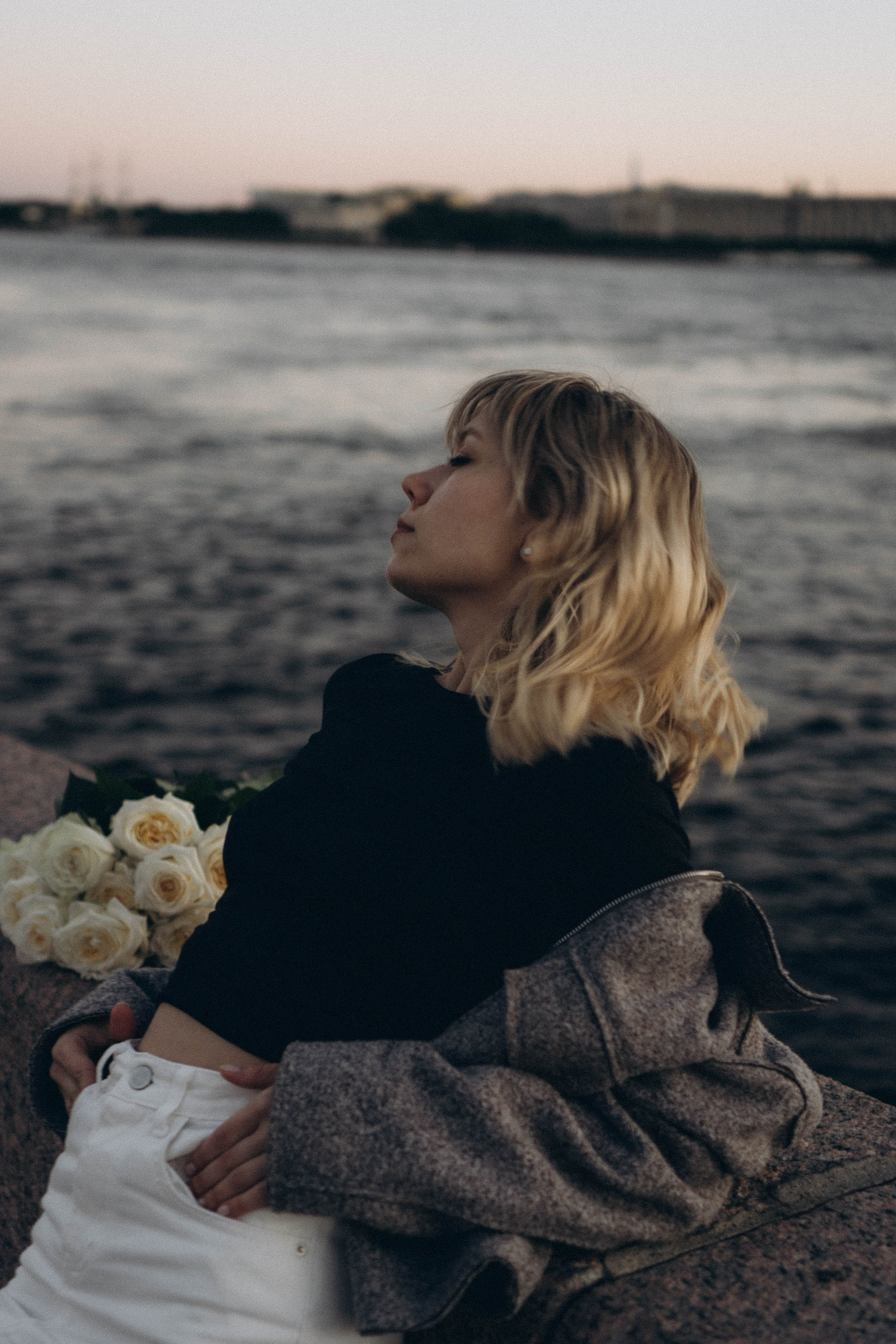 ПРОГУЛКА ПО ГОРОДУ В БЕЛЫЕ НОЧИ (другой вариант). Профессиональный фотограф, Санкт-Петербург — Виктория Богомолова