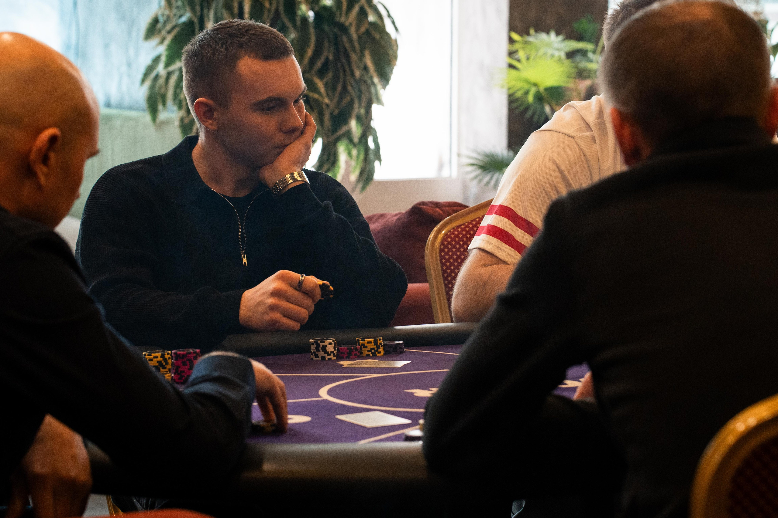 Joker Poker Club 28.02.2026. Коммерческий и художественный фотограф и видеограф в Москве Арсений Тургенев