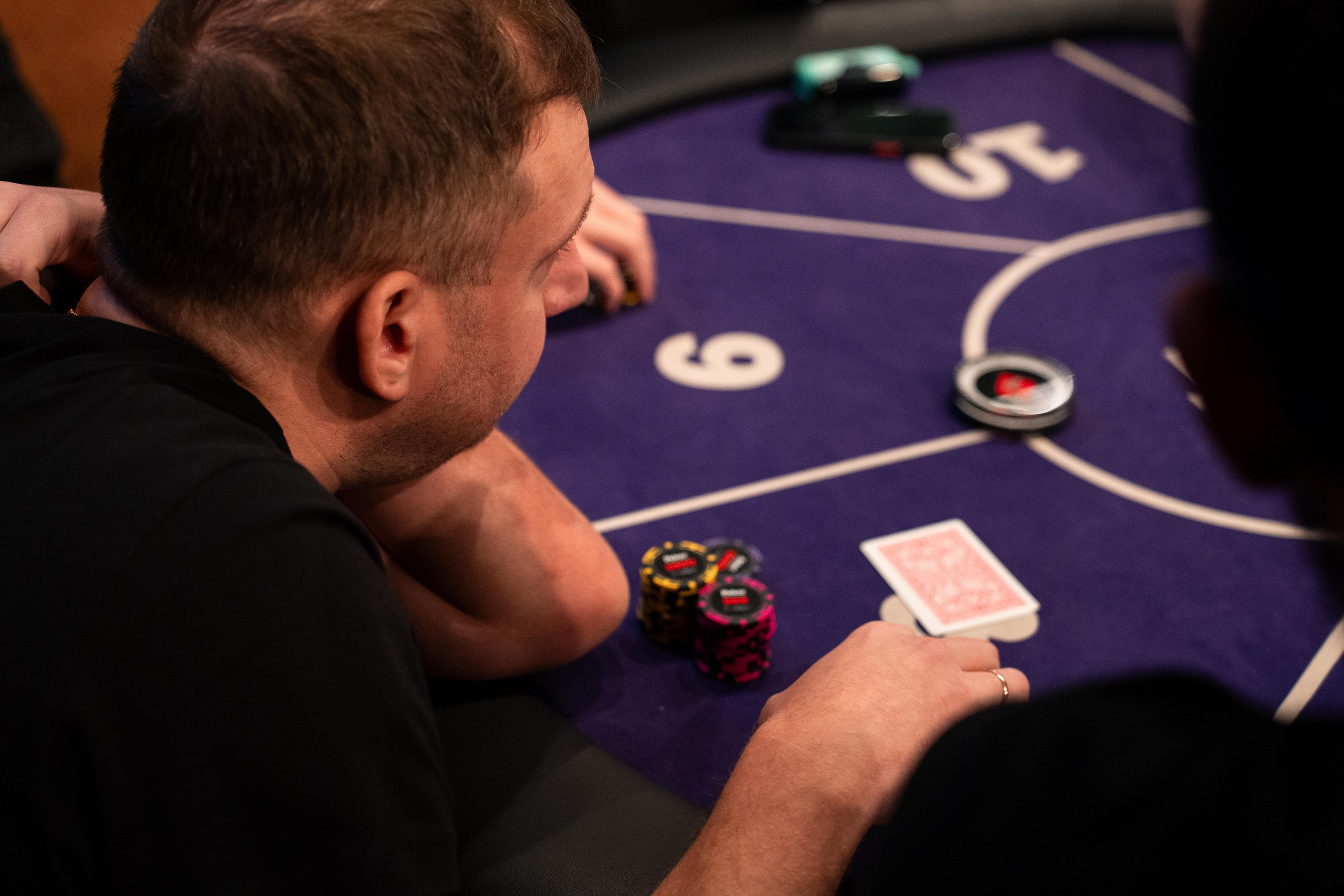 Joker Poker Club 01.03.2026. Коммерческий и художественный фотограф и видеограф в Москве Арсений Тургенев