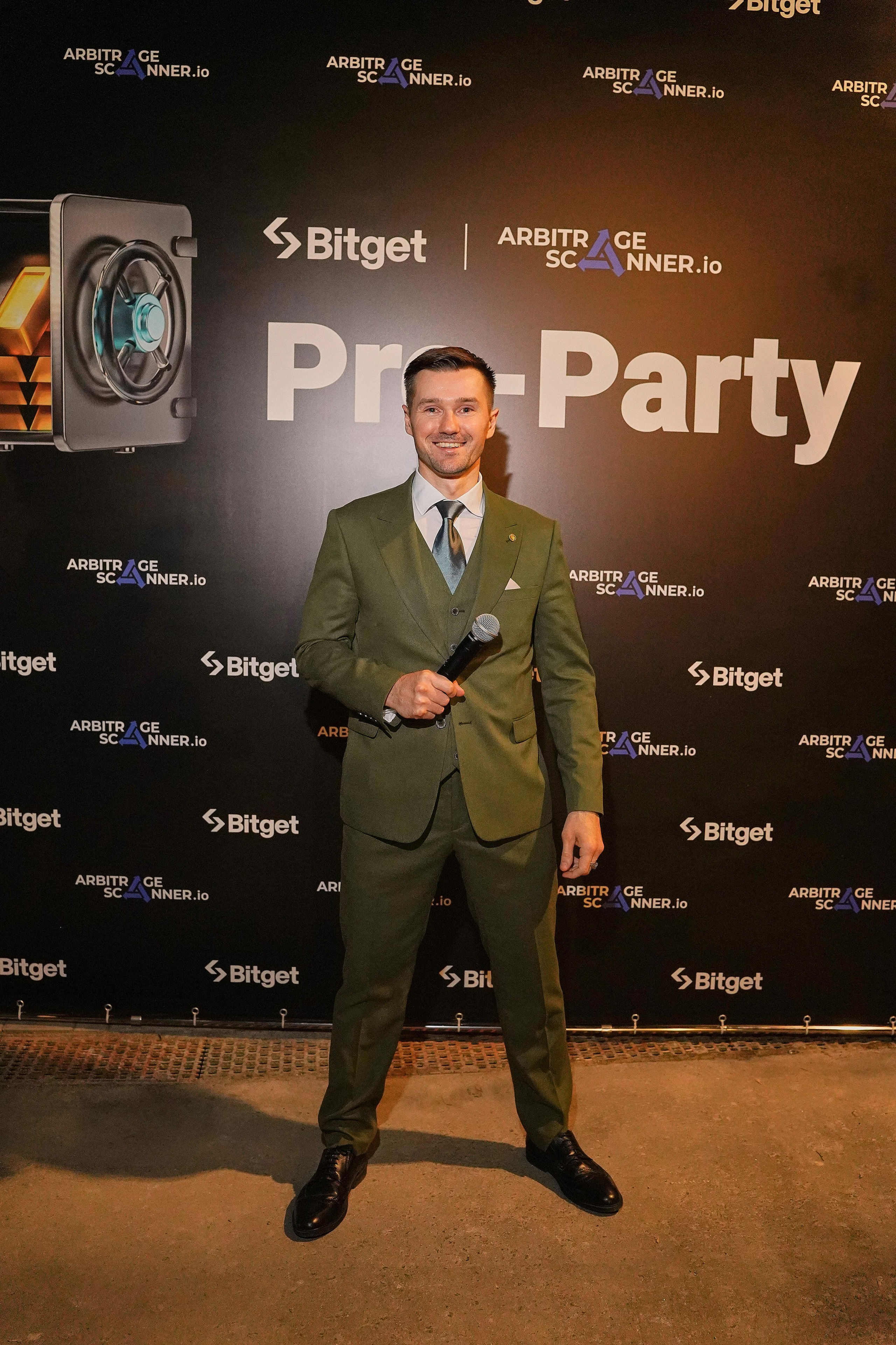 Bitget. Фотограф