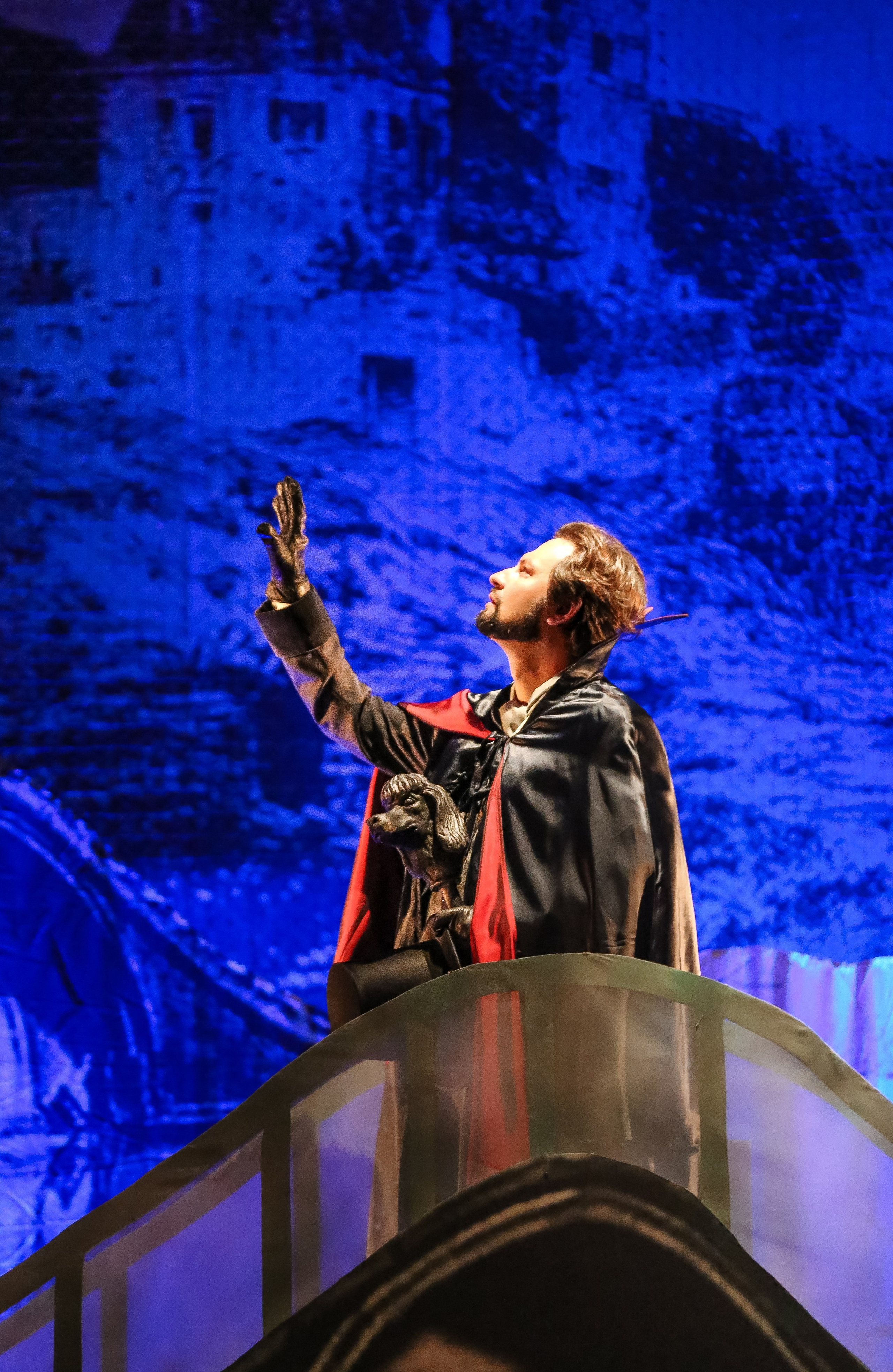 Сатана там правит бал: «Фауст» Гуно в Новой опере. Дарья Письменюк / Darya Leitstern — фотограф, музыкант, журналист, путешественник