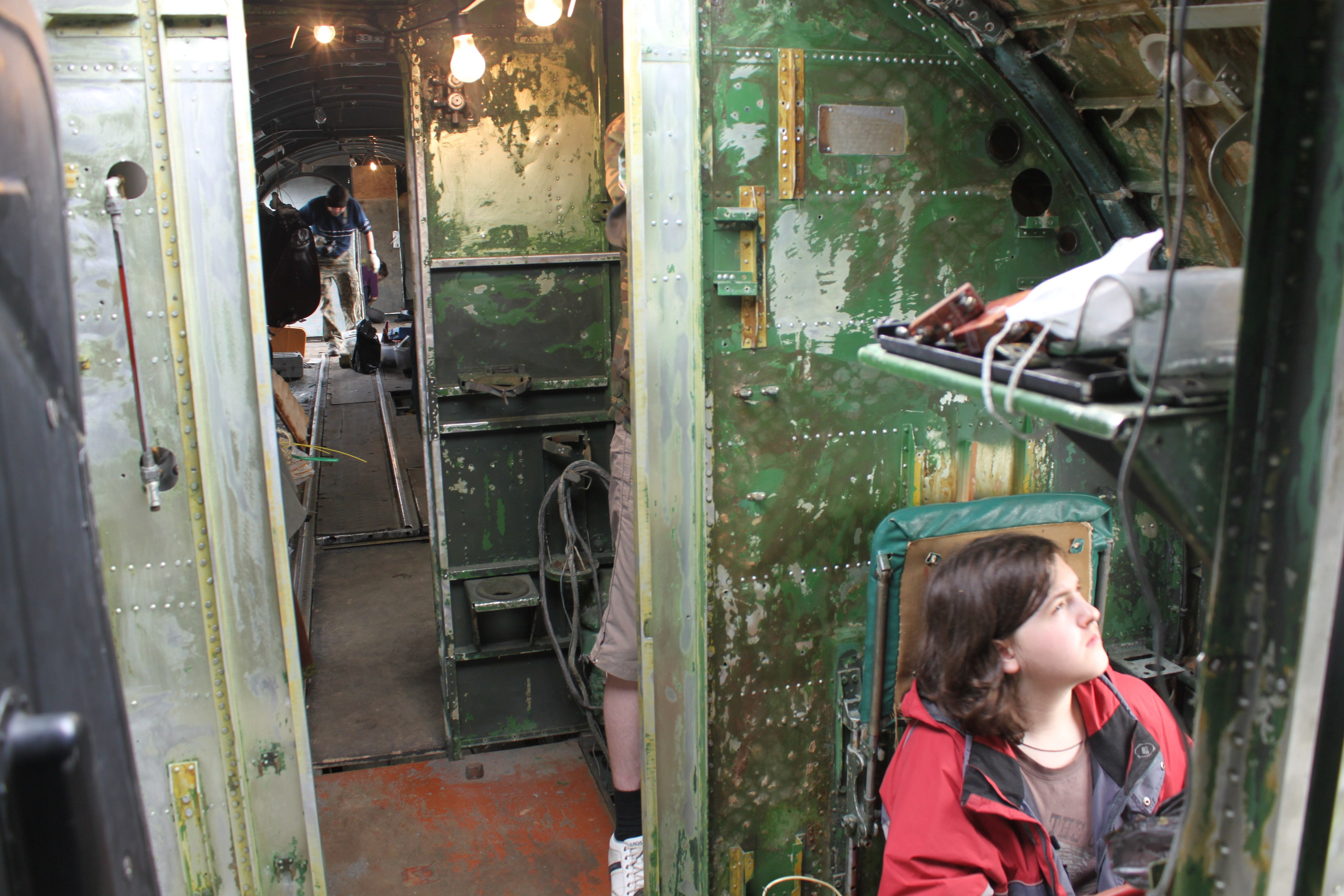 Ил-14Т «Голубая Мечта» работы в Тушино (2011 г.). Фотоальбом показывающий увлекательный мир авиации и мир медведей Андрея Иванова