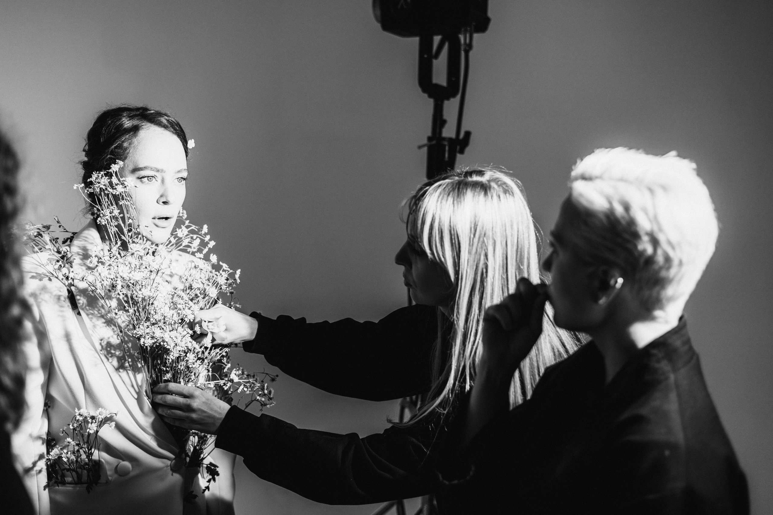Backstage со съемок журнала «Караван историй». Портретный фотограф Елена Кириленко в Москве