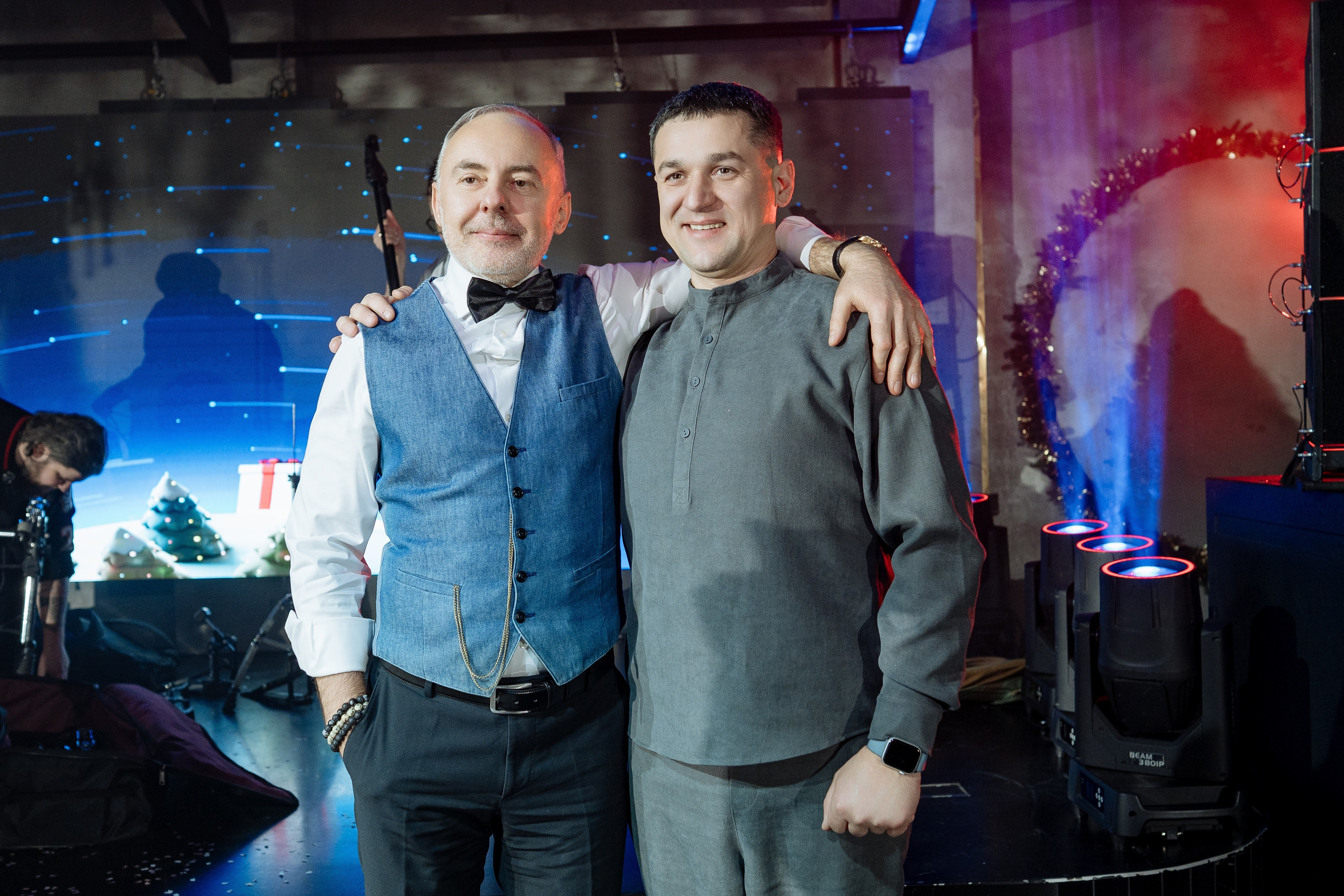 Альбион Тур