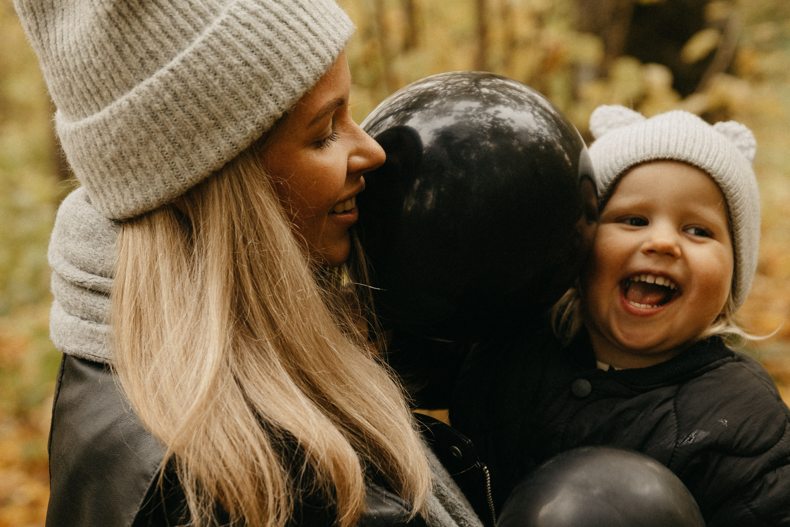 Аня и Мира. Главная