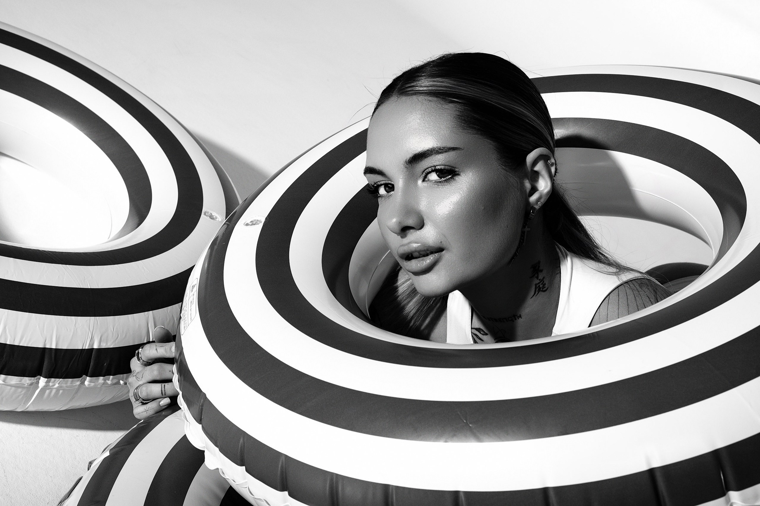 Фотосессия с кругами. Женский фотограф в Новосибирске Вячеслав Семакин