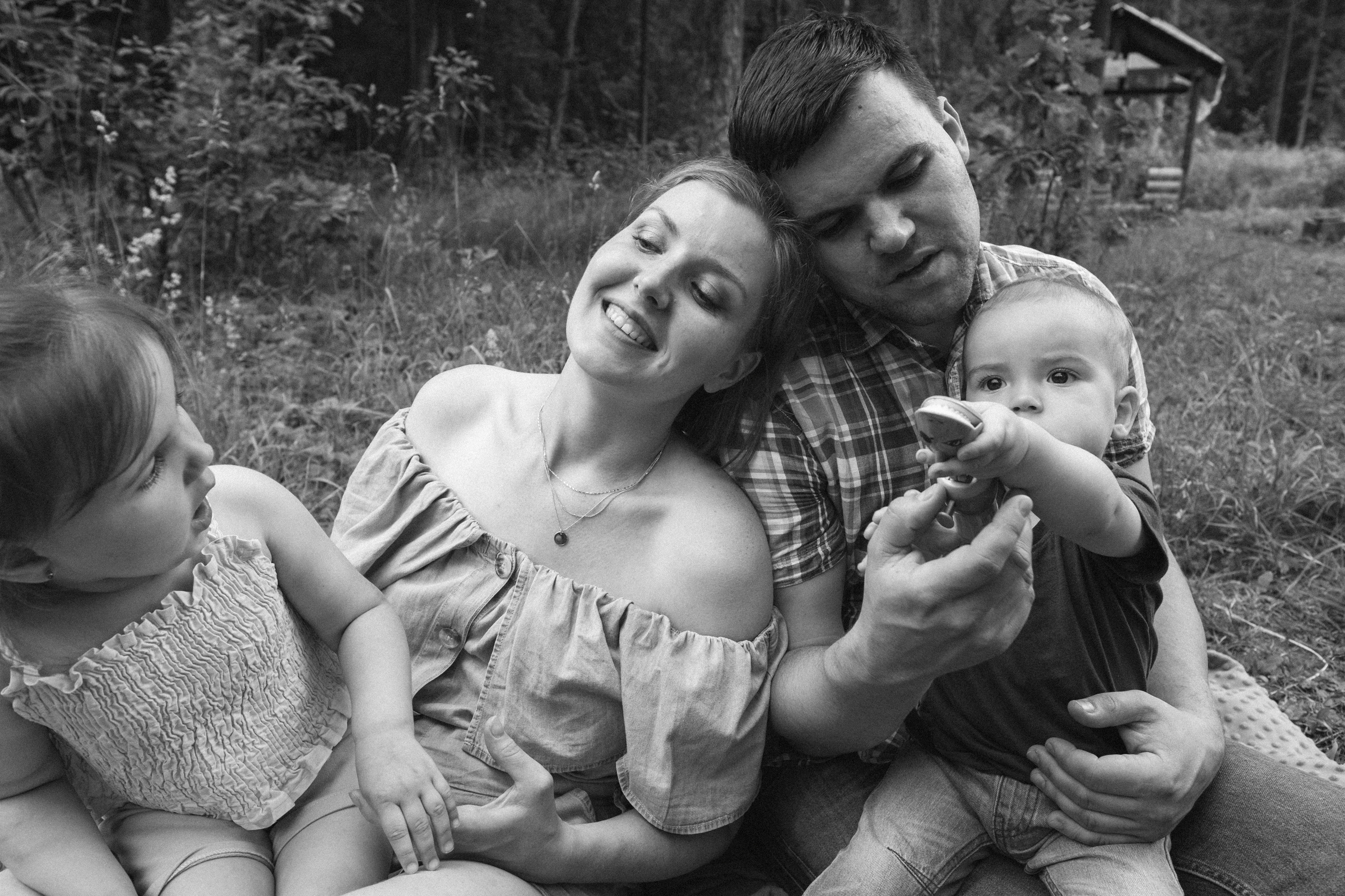 Ни одна лягушка не пострадала))). Свадебные и семейные фотографы в Москве Максим и Оксана Первомай