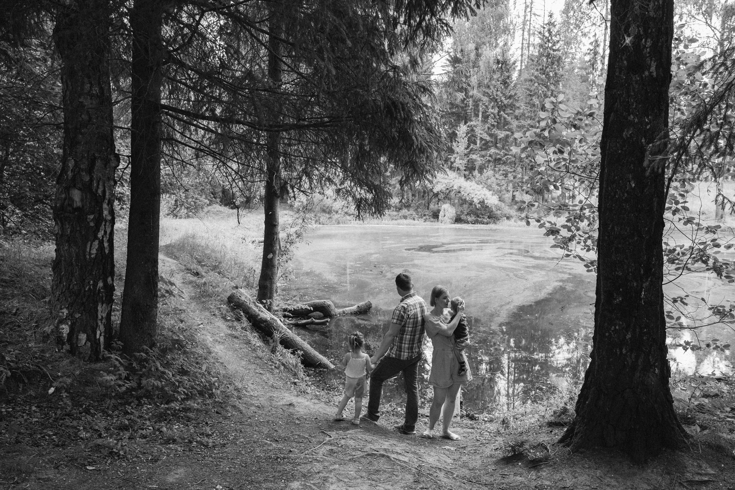 Ни одна лягушка не пострадала))). Свадебные и семейные фотографы в Москве Максим и Оксана Первомай