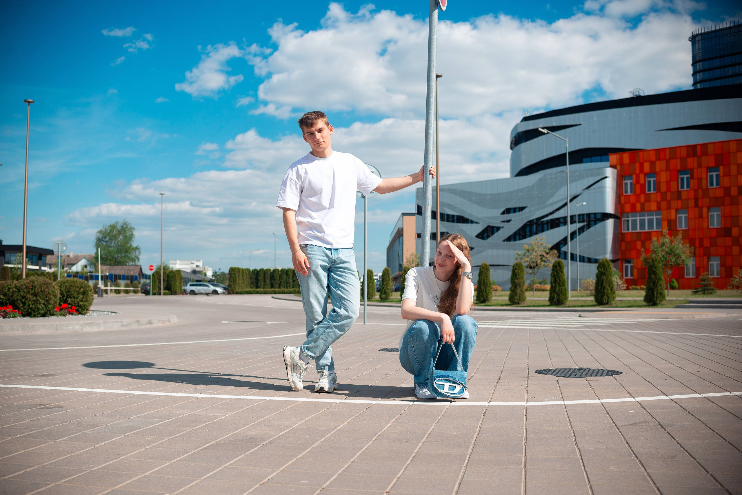 Выпускные альбомы 11 класс. Семейный фотограф на выписку из роддома и крещение Минск Настя Гришук