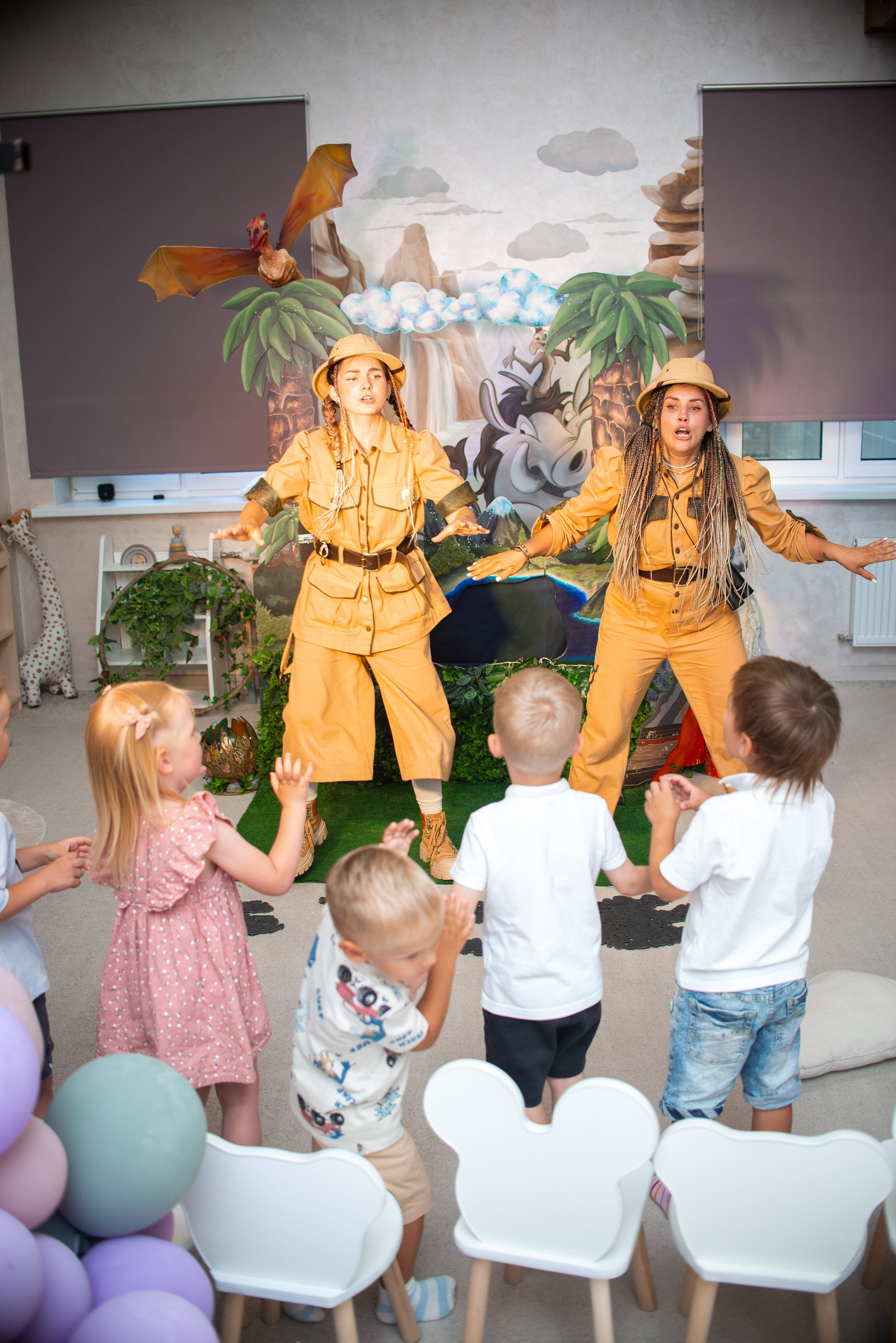 День Рождения Лёвы в Симбе. Семейный фотограф на выписку из роддома и крещение Минск Настя Гришук