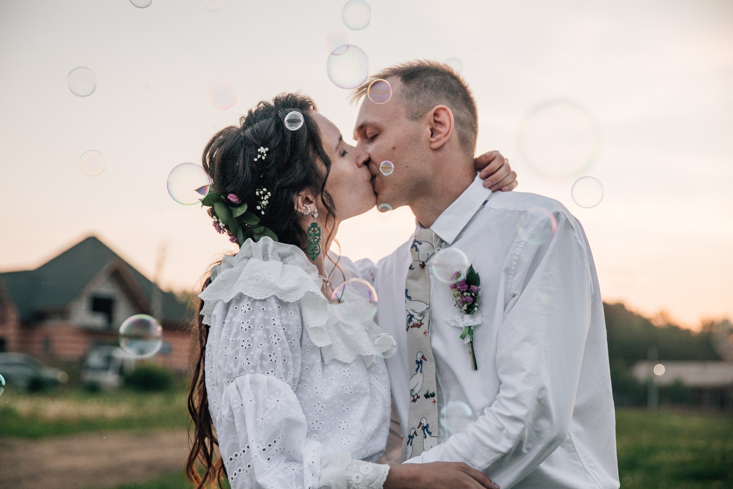 Свадебная съемка в деревне, свадебная фотосессия, фотосессия жениха и невесты 