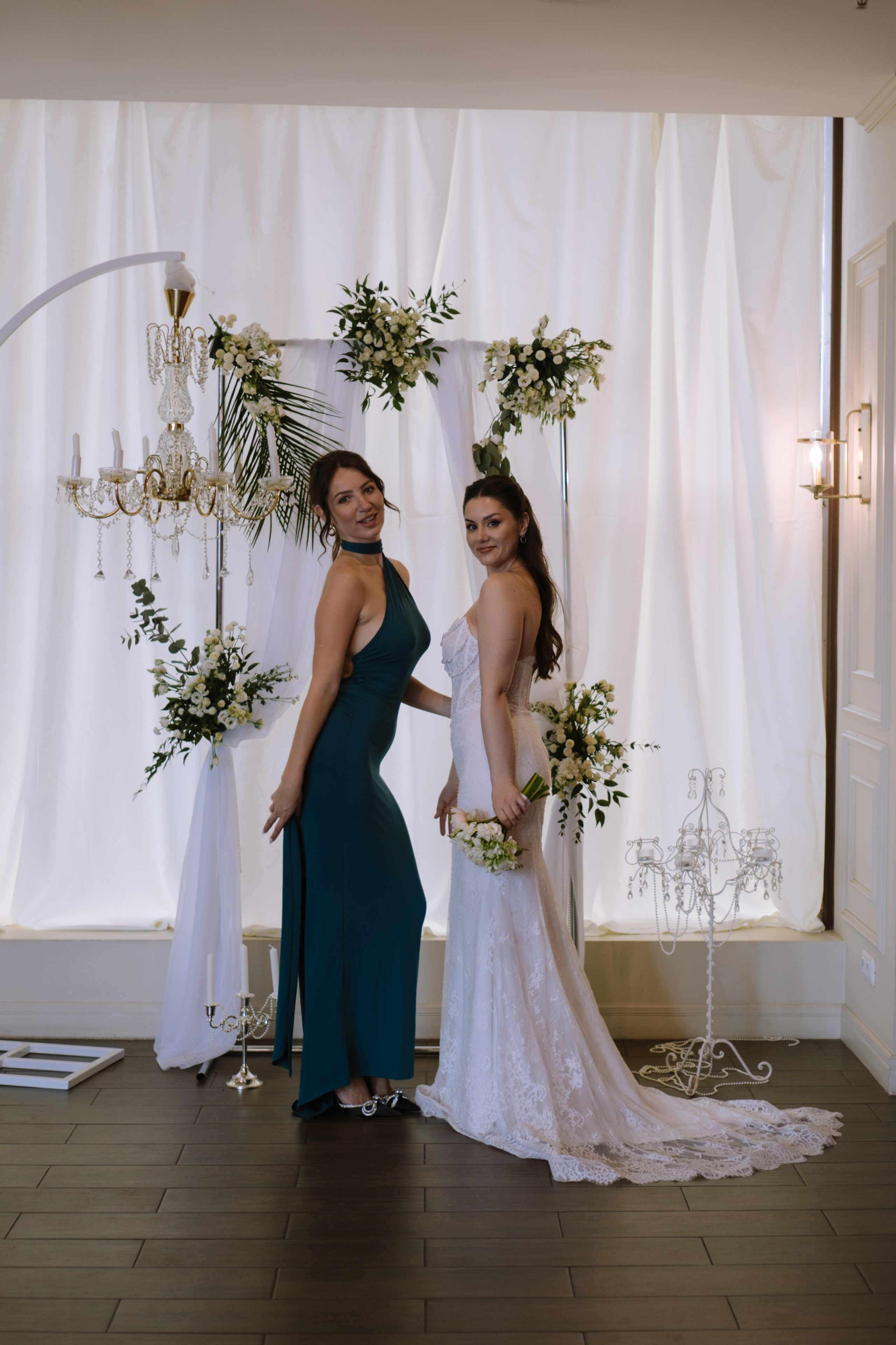 СВАДЕБНЫЙ БАНКЕТ НА ВЛАДИМИРСКОЙ В САНКТ-ПЕТЕРБУРГЕ (КАМЕРНАЯ СВАДЬБА). Профессиональный фотограф, Санкт-Петербург — Виктория Богомолова