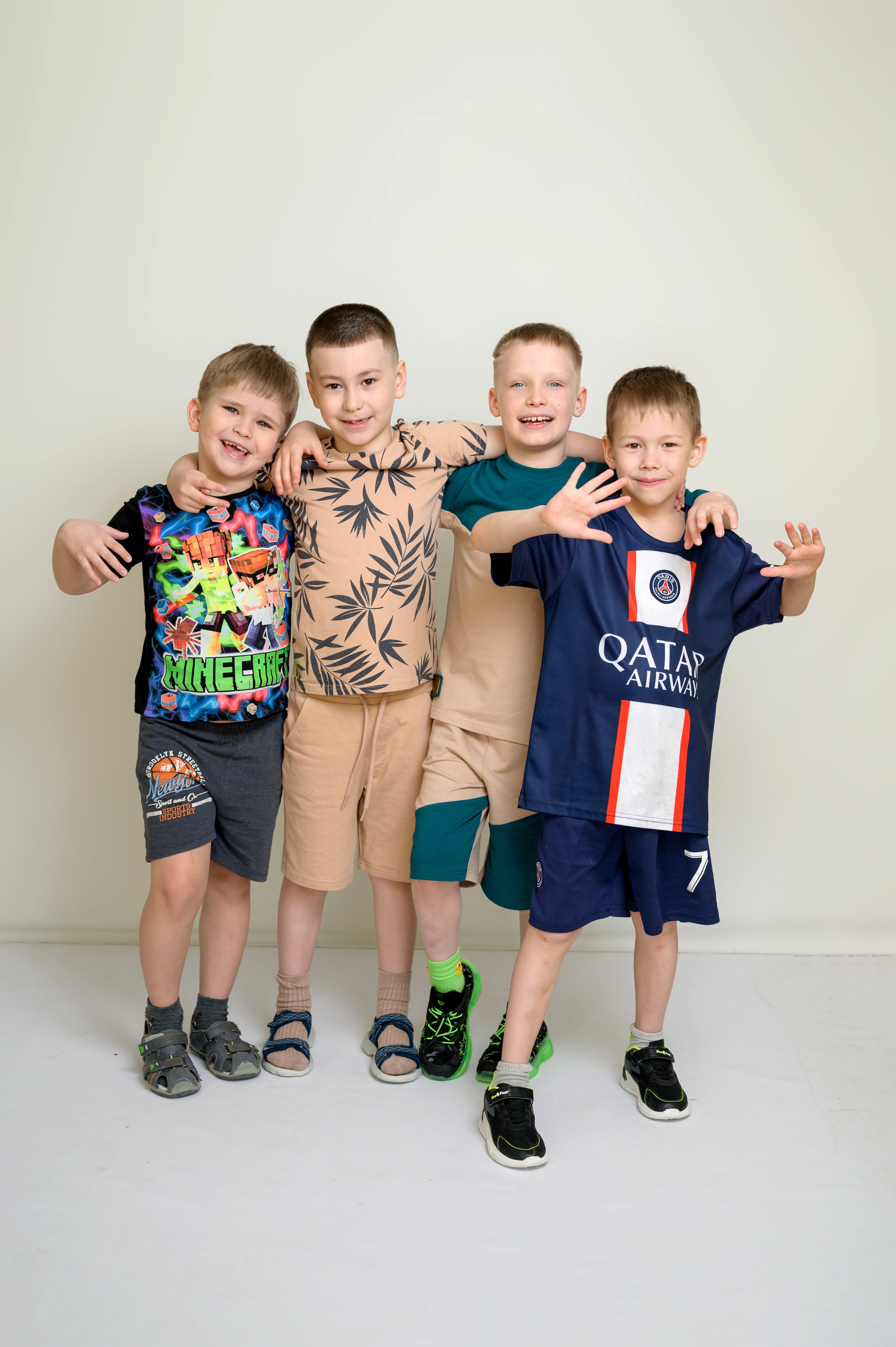 Д/с№ 3к3 группа «Фантазёры» (индивидуальный дизайн) + рисунки детей. Фотограф новорожденных, семейный детский в Тюмени Татьяна Морозова