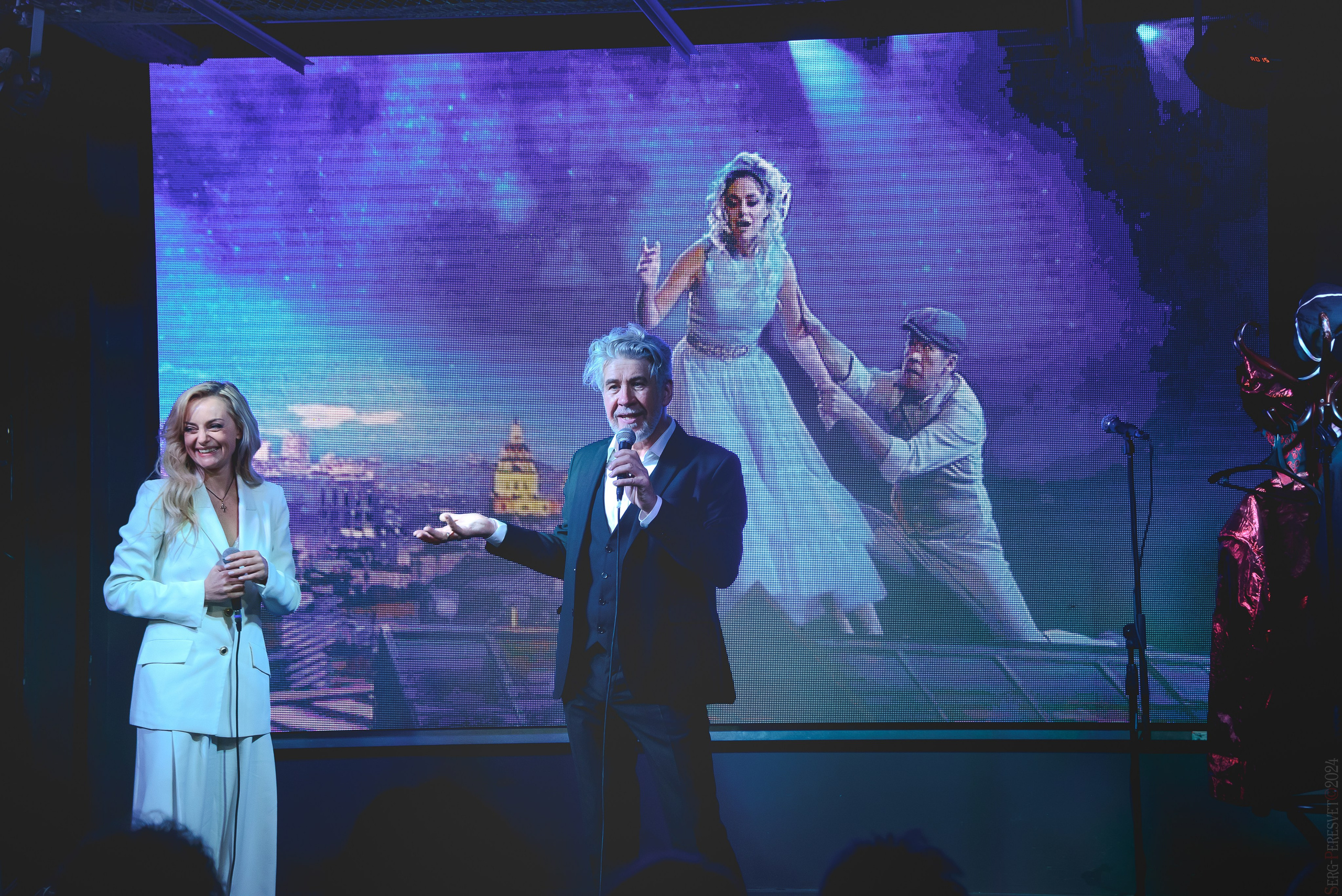 Концерты, шоу — музыканты, артисты в клубах, барах, пабах. Ваш фотограф на праздник в Москве, Раменском, Жуковском, Люберцах