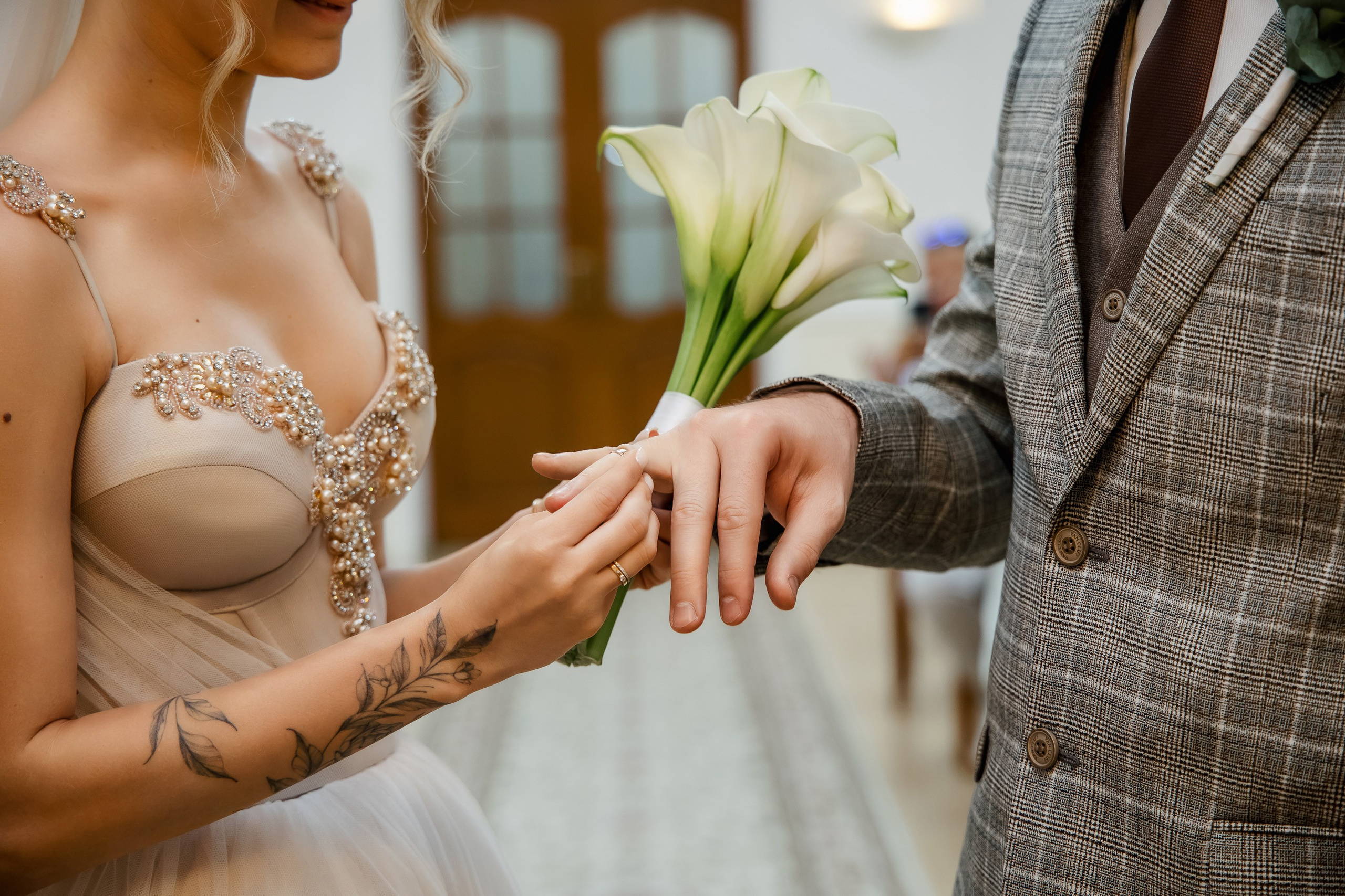 Степан и Ульяна. Утро. Загс. Прогулка. Дождь и солнце. Свадебный фотограф в Хабаровске