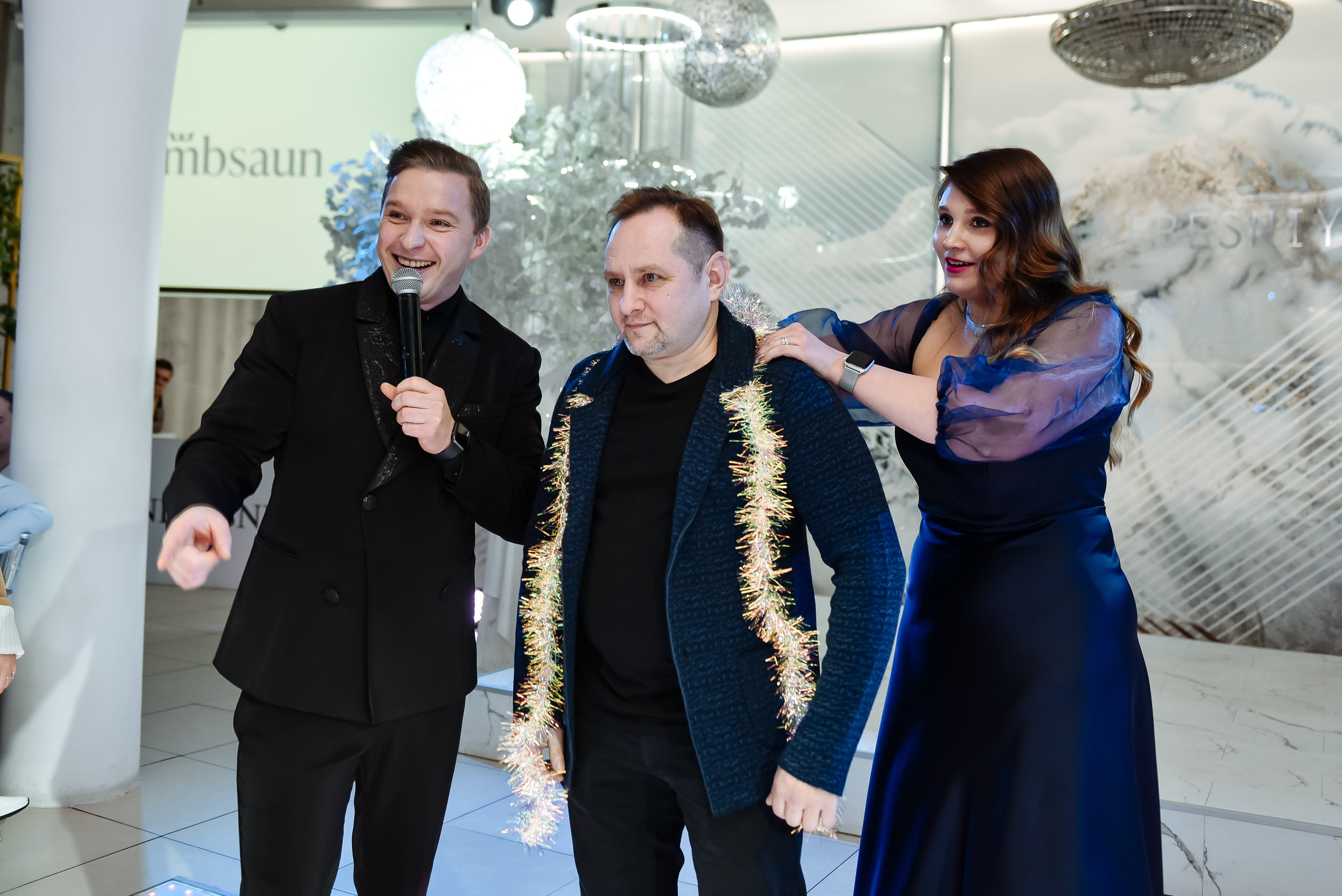 Новогодний корпоратив в ресторане Nebesa. Анастасия Петрович фотограф, фотокорреспондент в Москве и Санкт-Петербурге. Фотосъёмка репортажа, мероприятия, корпоративная съёмка, контент