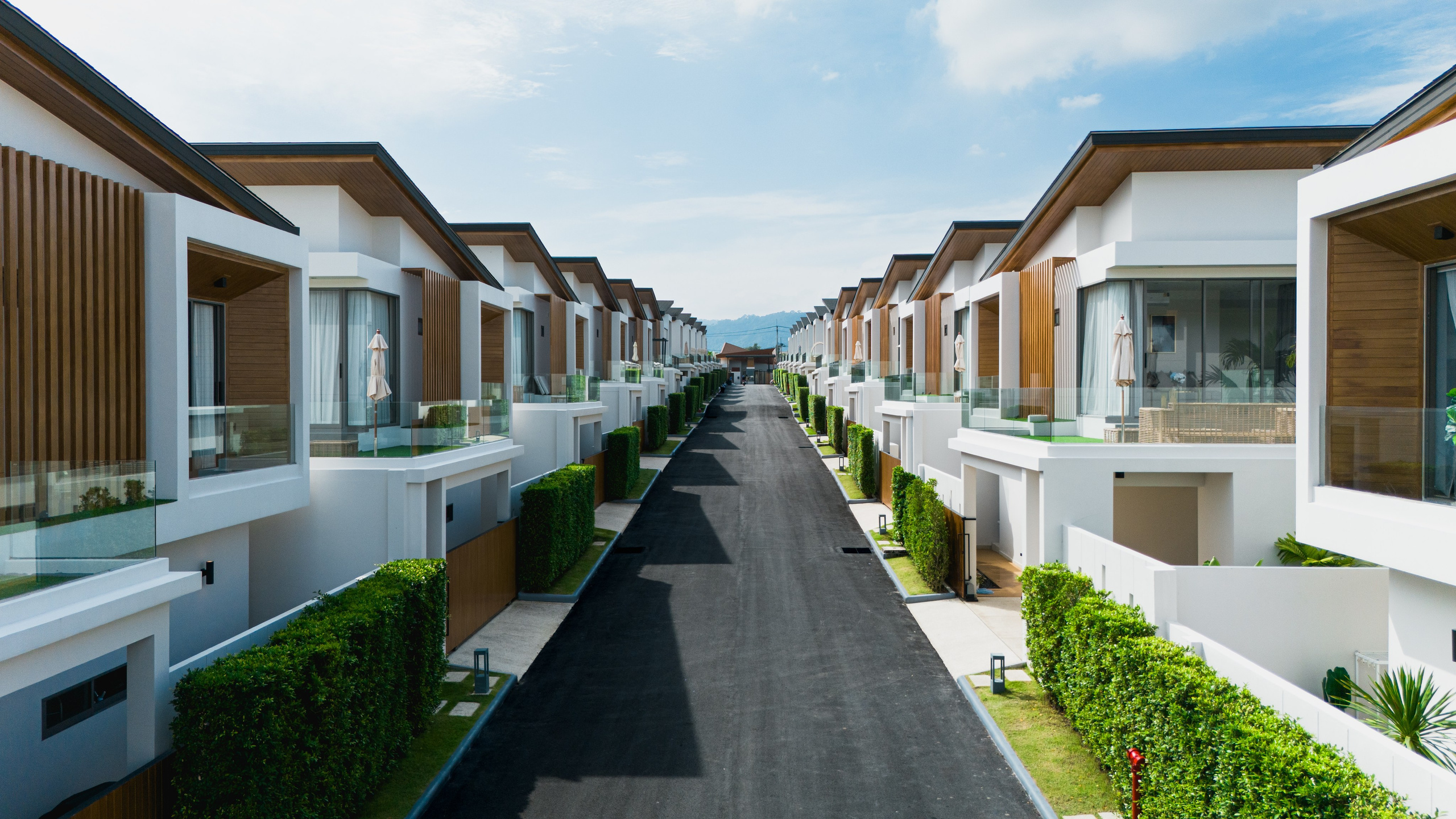 Interior real estate photography in Phuket — professional photos and videos. Yan Dolmatov — Photographer, Videographer, and Producer in Phuket