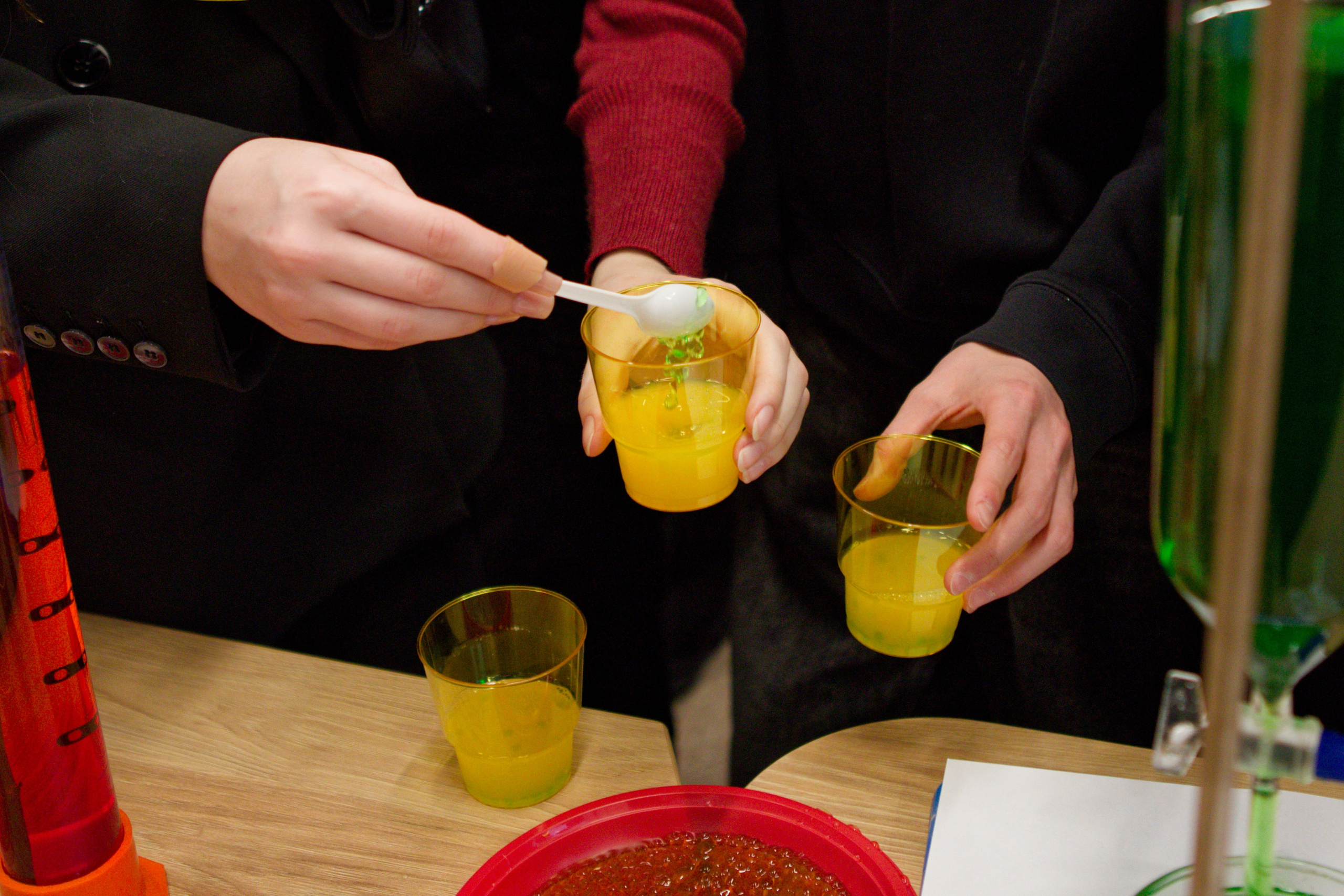 (Ал)Химический бар. Кутузов Евгений Фотограф в Южно-Сахалинске