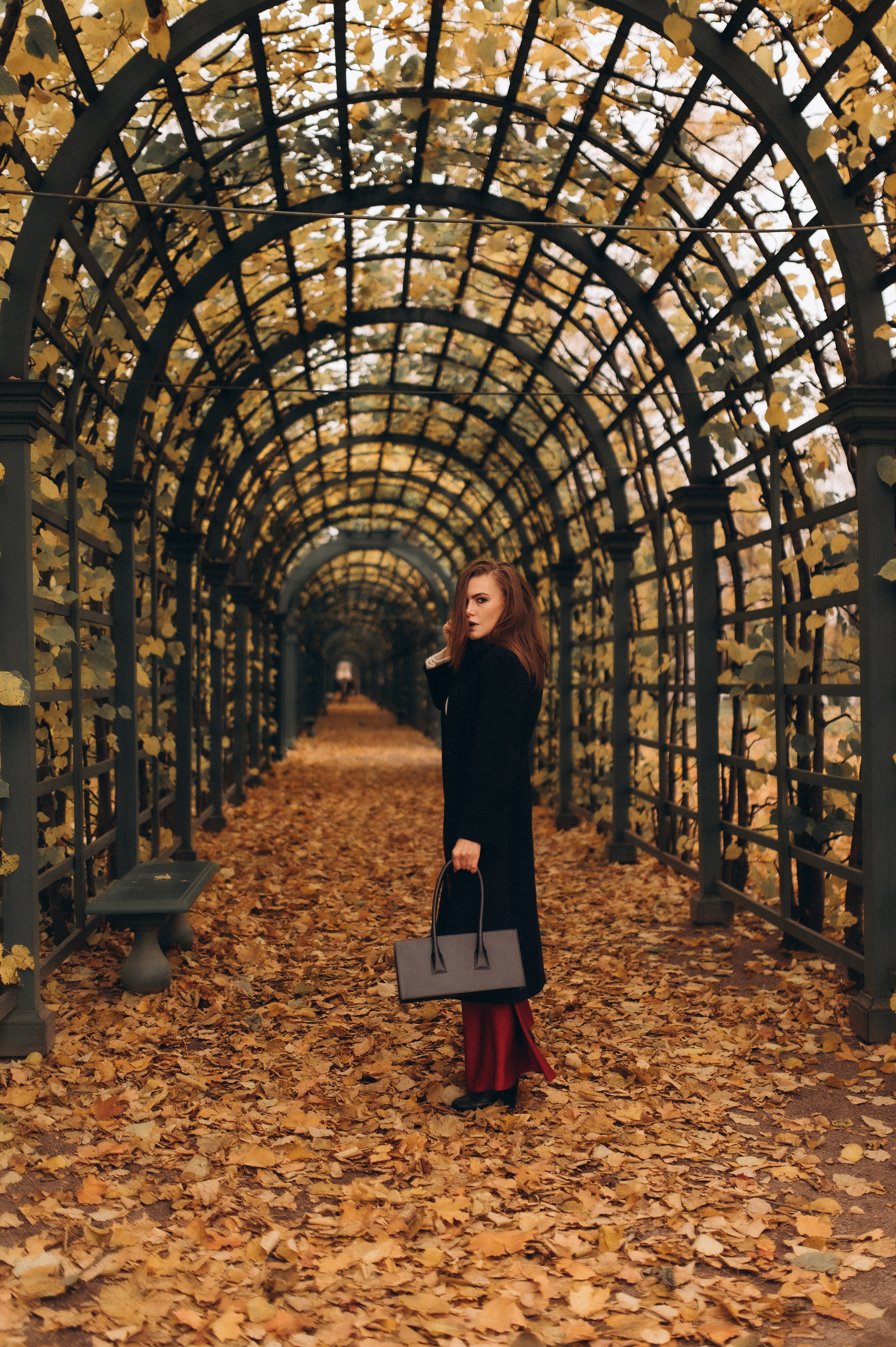 Осенняя индивидуальная фотопрогулка летний сад. Фотограф ПИТЕР СПБ Надежда Баранова