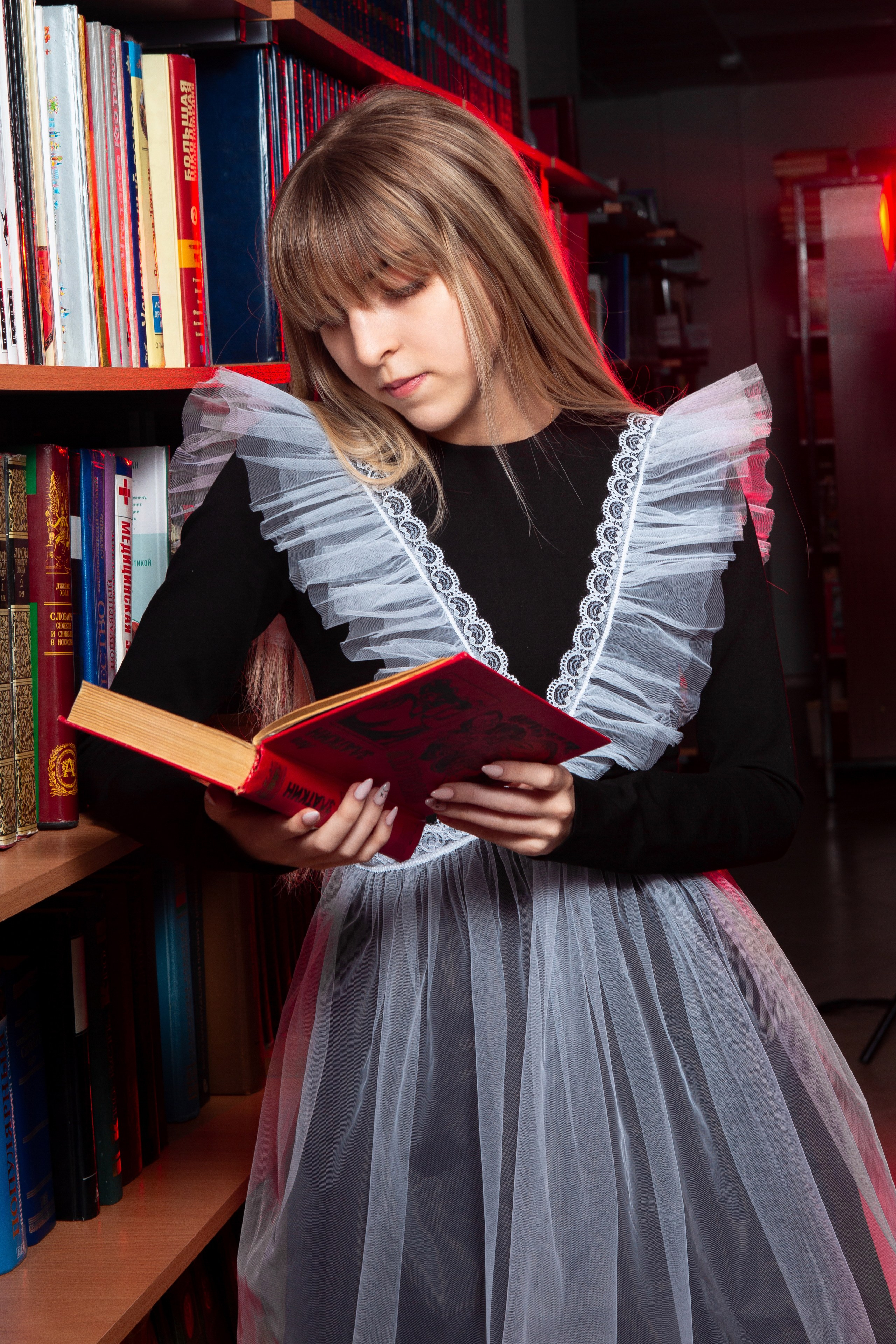 Съемка в библиотеке для 11 класса #2. Профессиональный фотограф в Мценске и Орловской области