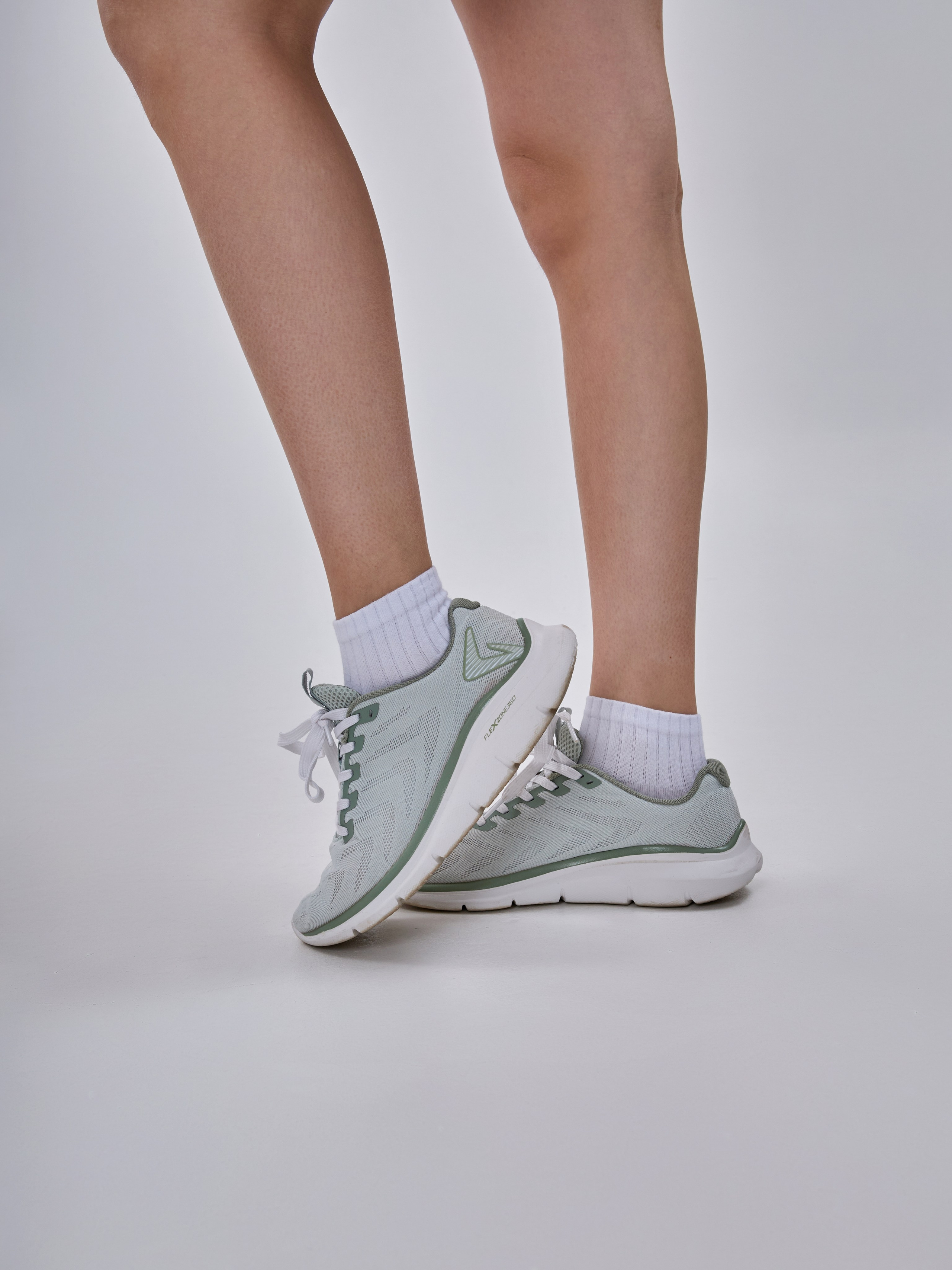 Носки. Фотограф