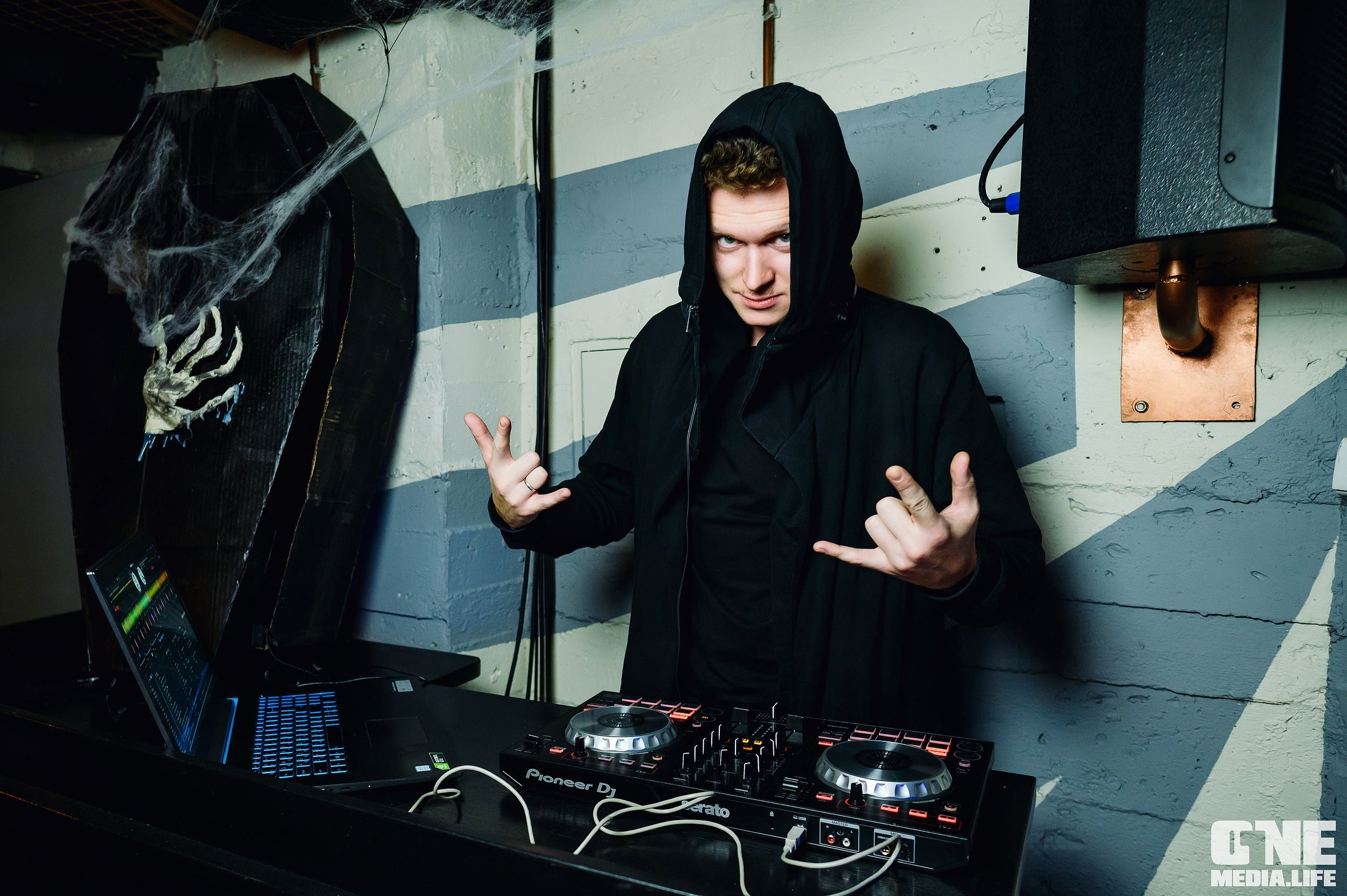 Фоторепортаж из бара Dreadnought. One Media Life: фоторепортажи, фотоотчеты с мероприятий и заведений