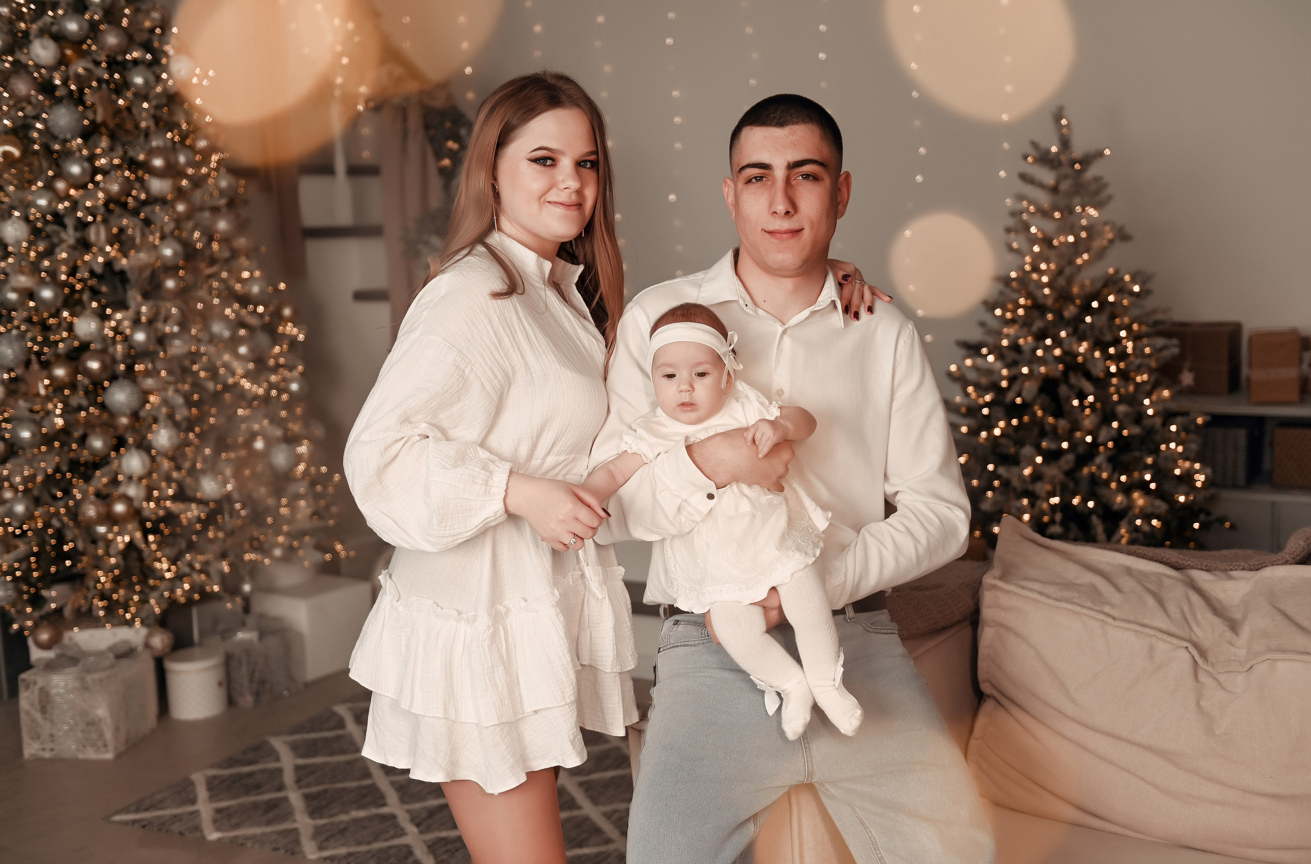 Новогодняя семейная. Свадебный, семейный, детский, контент фотограф в Омске Максим Ильин