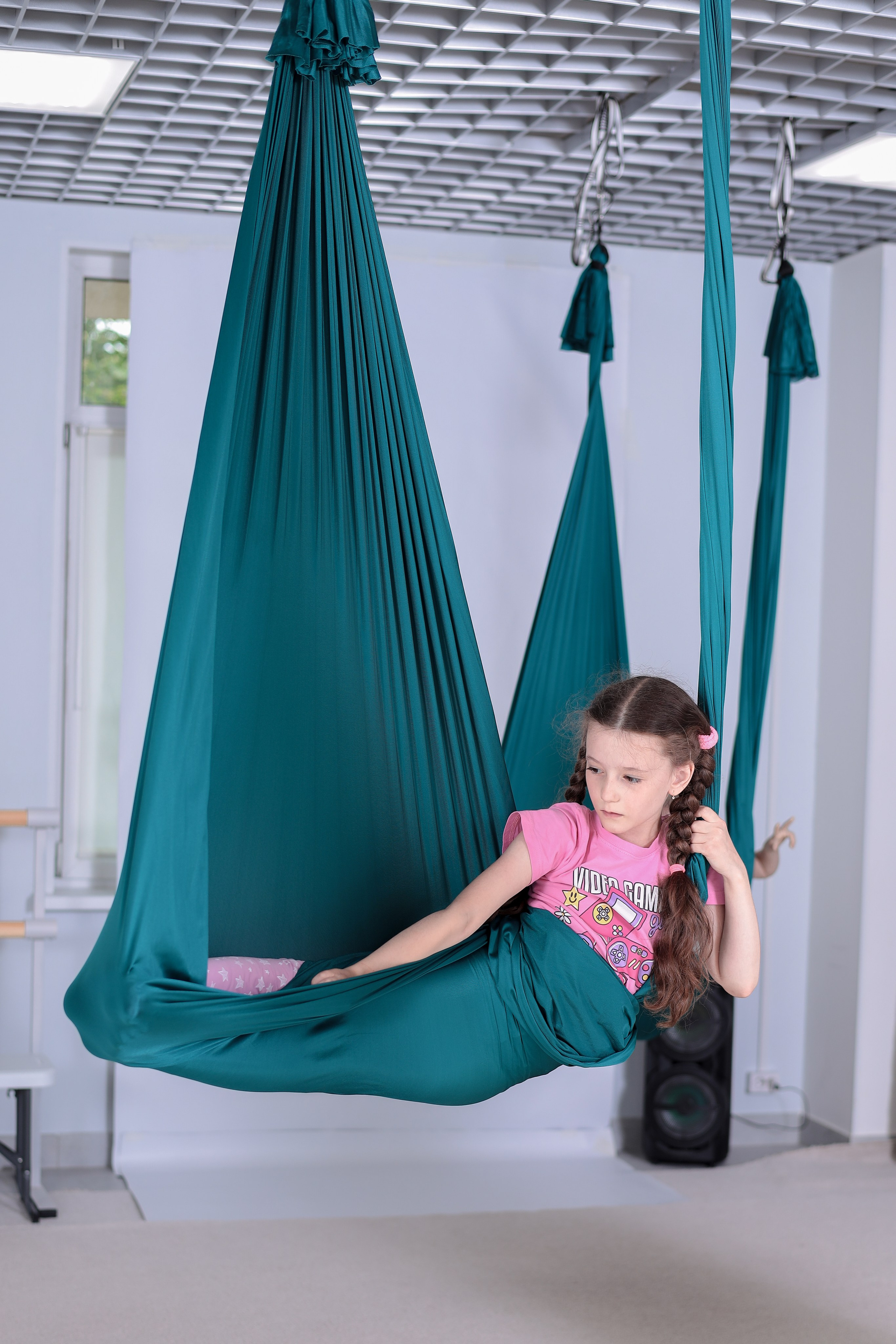 Детская аэройога. Фотограф Надршина Лилия