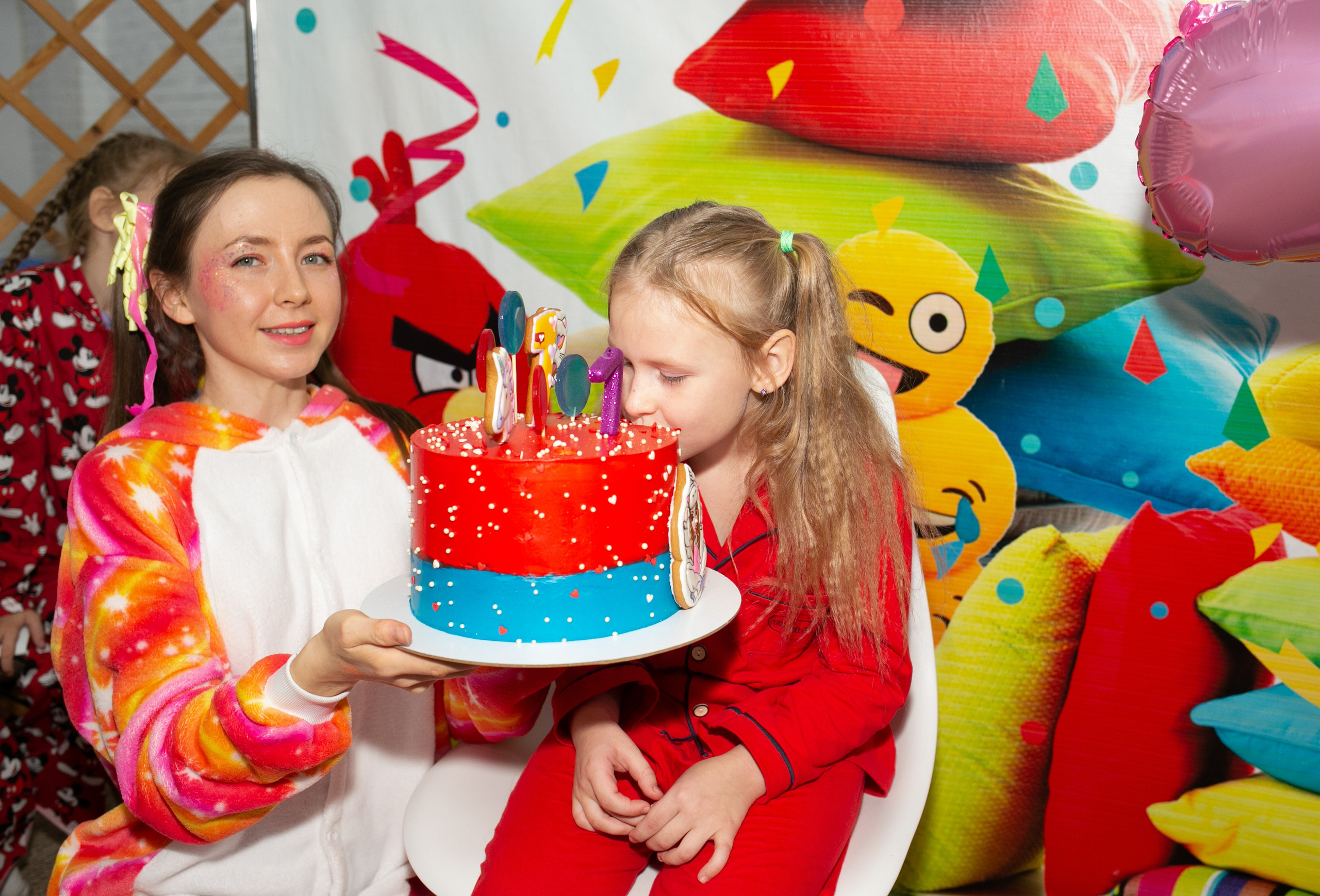 Праздники. Фотограф новорожденных и семейный фотограф НСО г. Бердск Марина Львова