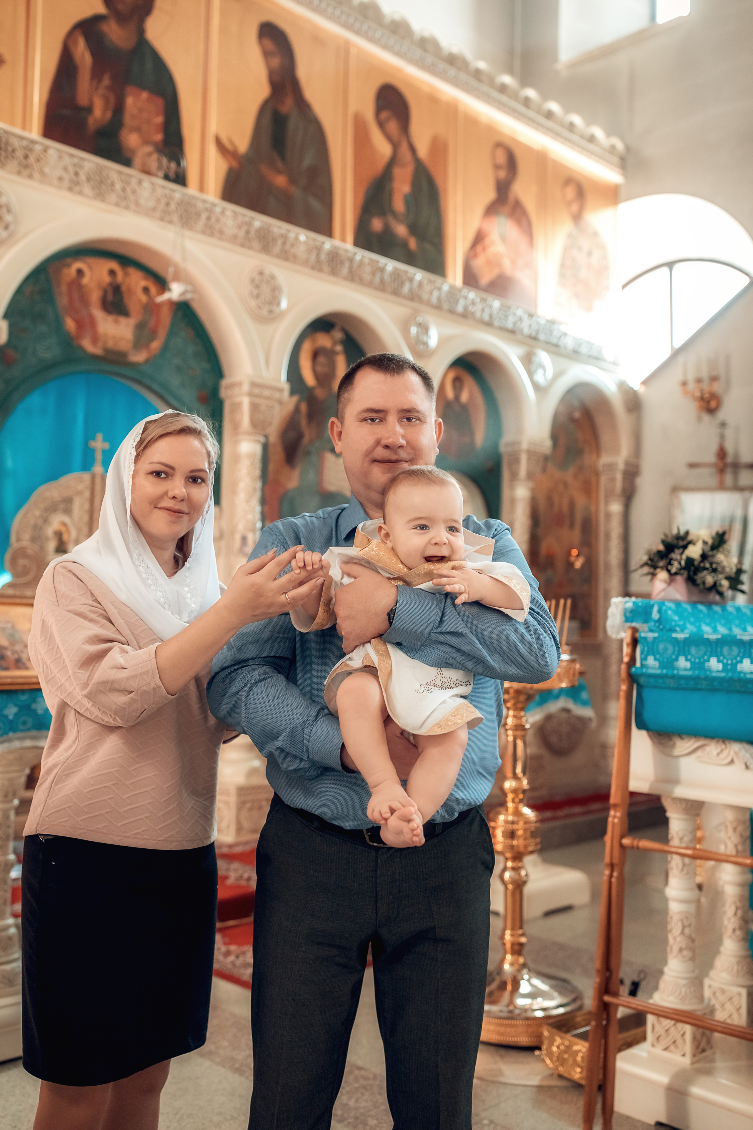 Съемки в храме. Семейный и церковный фотограф в Нефтеюганске