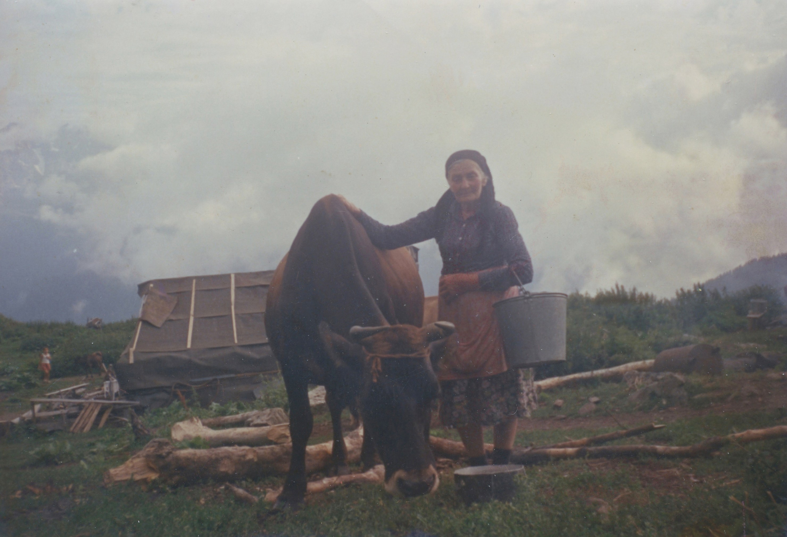 Асмик Кегеян (Игнатосян), 1997(?). Архив Анаиды Кегеян. 