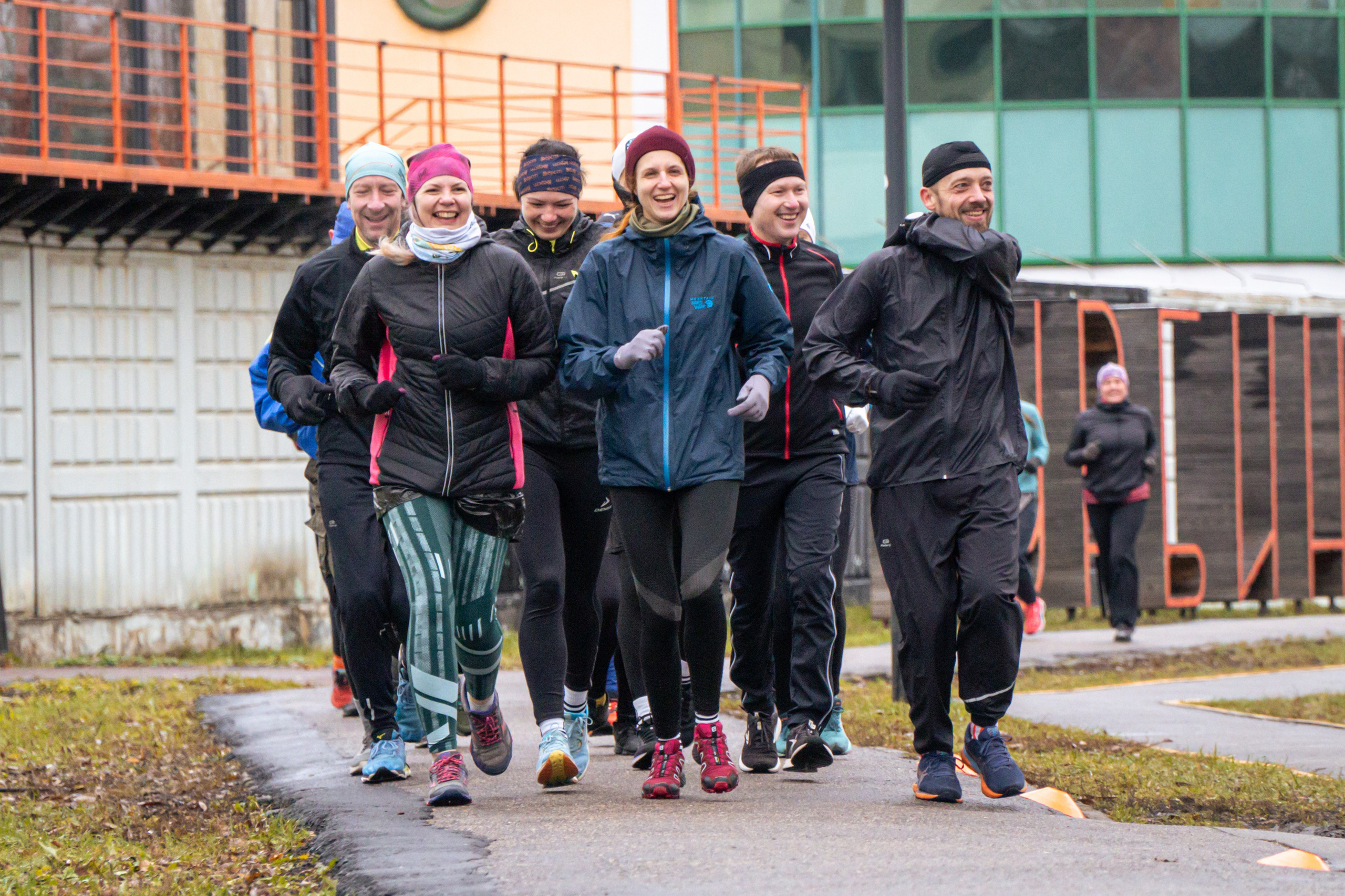 5 вёрст Реутов 16.11.2024. Роман Капилюшов. Бег. Фото. Видео. г. Люберцы
