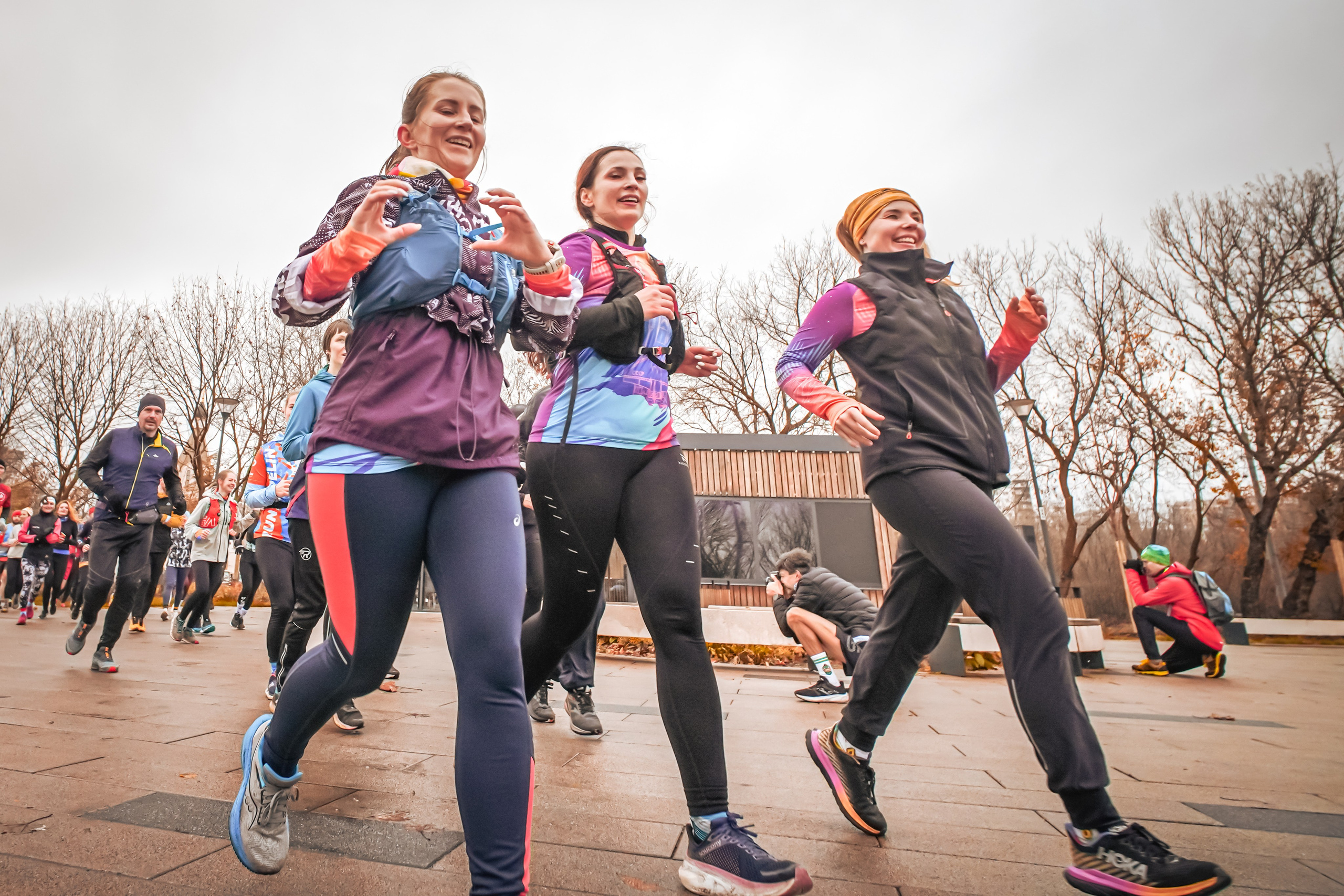 #марафонудома #яuzarun 2024 2-я петля, группа 6:30. Роман Капилюшов. Бег. Фото. Видео. г. Люберцы