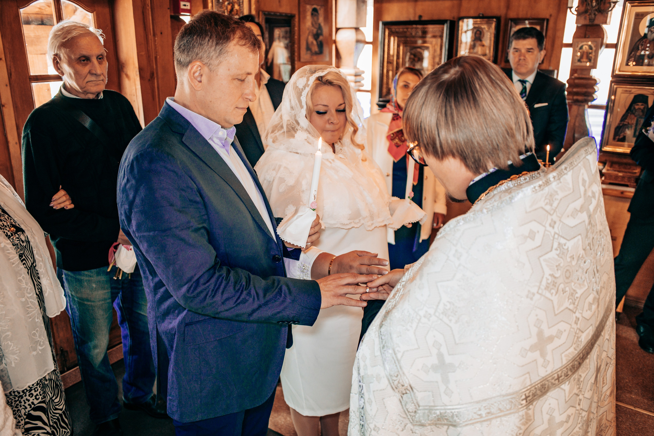 Таинства крещения и венчания. Свадебный и семейный фотограф и видеограф Александр в Москве и Московской Области