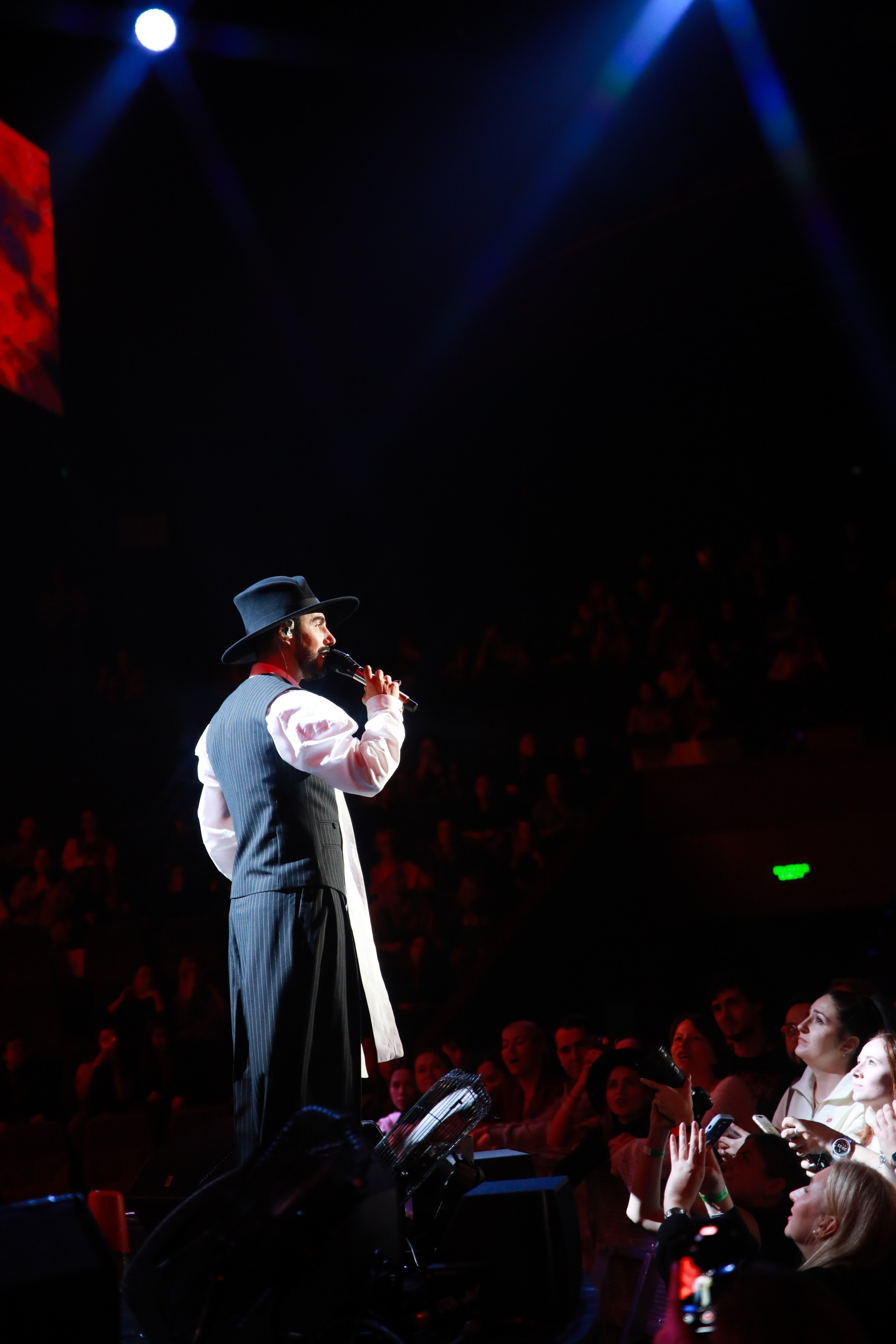 Тимур Родригез «Настроение Родригез» Vegas City Hall 30.11.24. Фотограф в Москве Яна Полосина