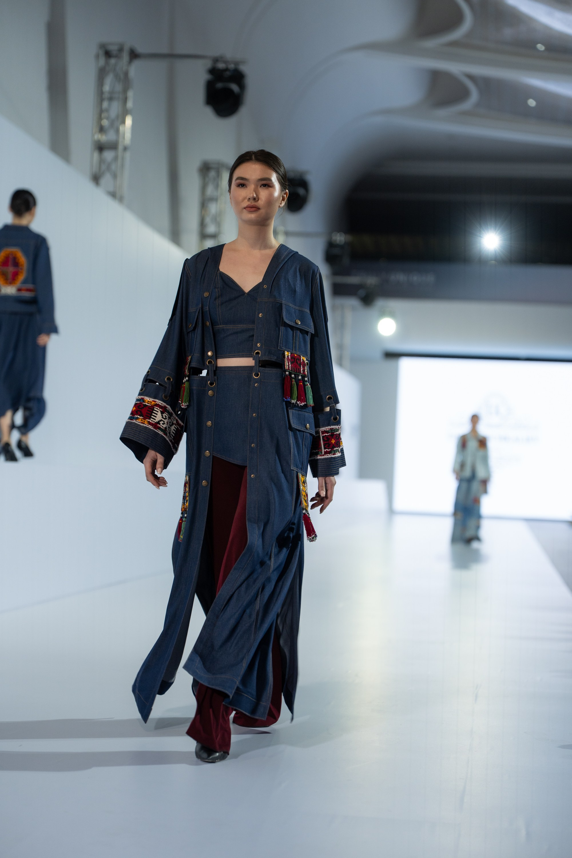 Umed Kuchkaliev. Сайт Алматинского НЮ АРТ, будуар и фэшн фотографа Дениса Карпенко