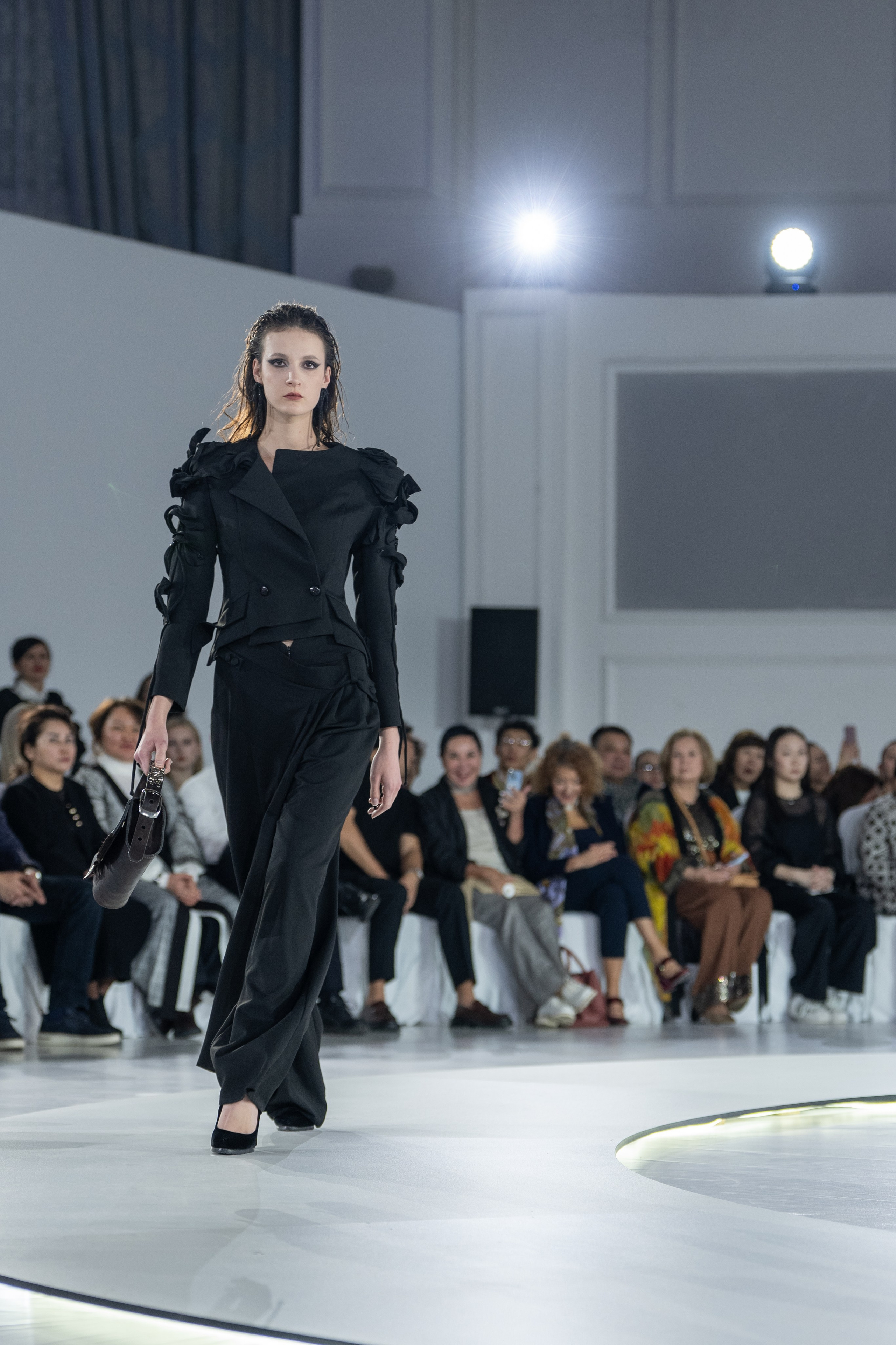 Brand TinAtin Magalashvilu. Сайт Алматинского НЮ АРТ, будуар и фэшн фотографа Дениса Карпенко